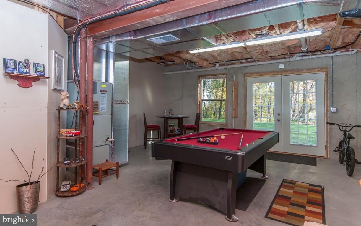 CAMERONS KNOLL - Residential