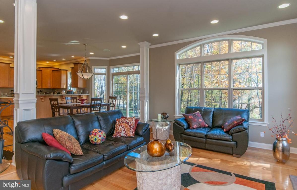 CAMERONS KNOLL - Residential