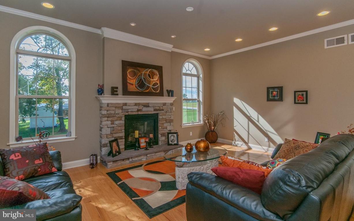 CAMERONS KNOLL - Residential