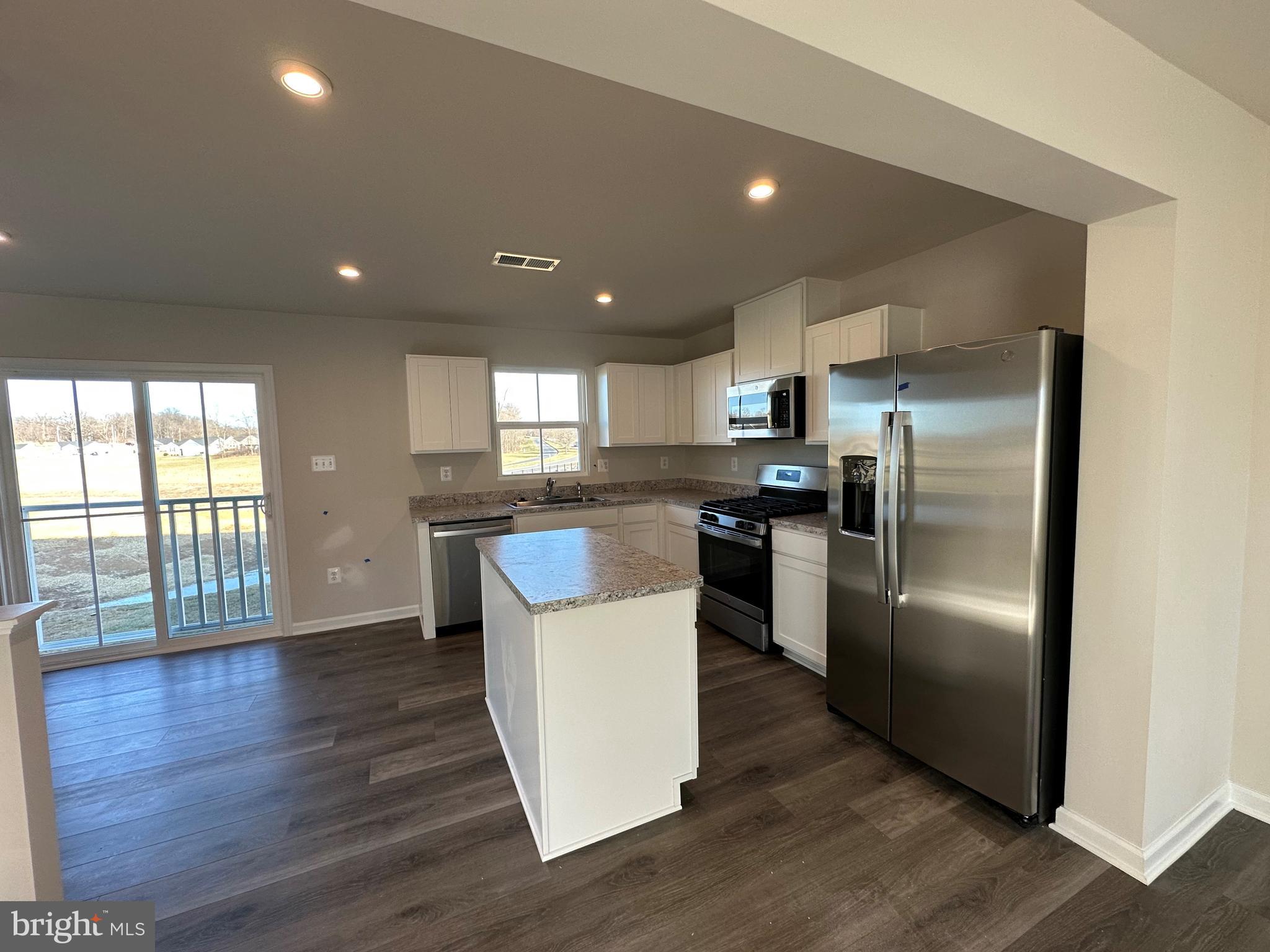 THE LAKES AT MARTINSBURG - Residential