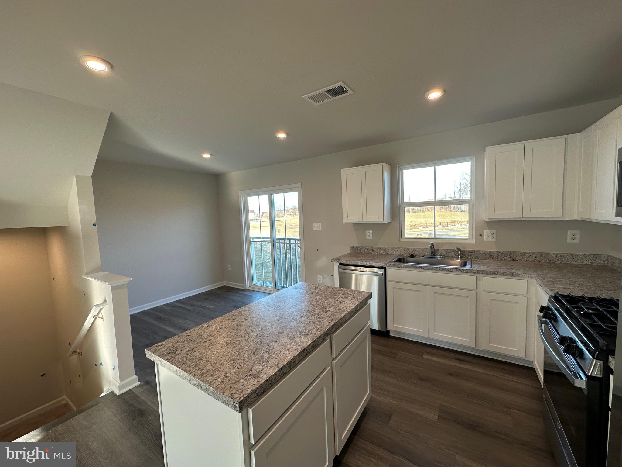 THE LAKES AT MARTINSBURG - Residential