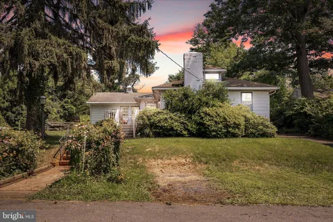 26 Morgan Avenue, Titusville, NJ MLS: NJME2063374