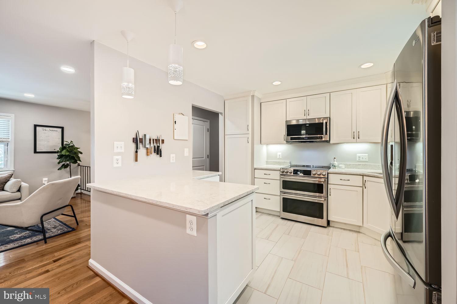 ANCHORAGE - Residential