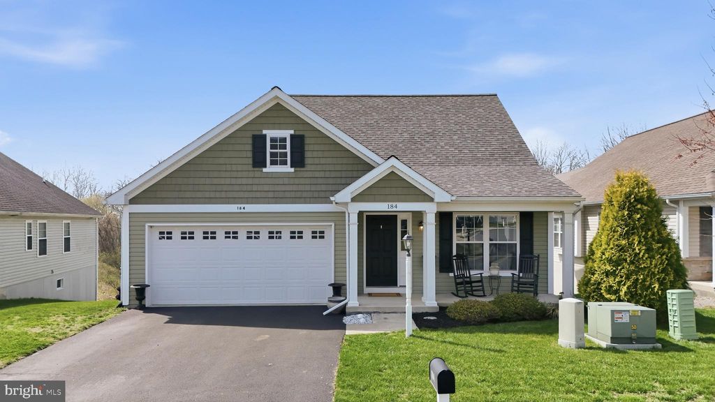 Photo of 184 Kenneth Drive, LEOLA, PA 17540 (MLS # PALA2085724)