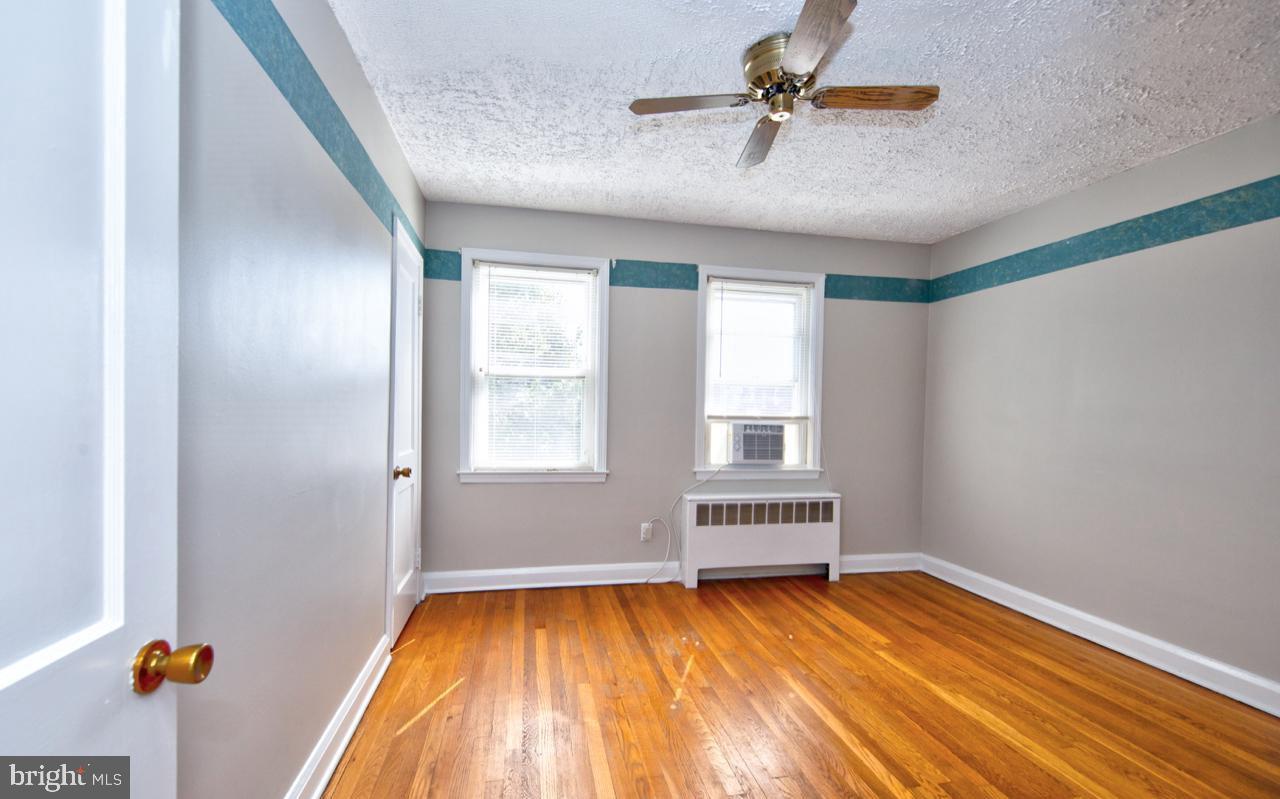 PHILADELPHIA HEIGHTS - Residential