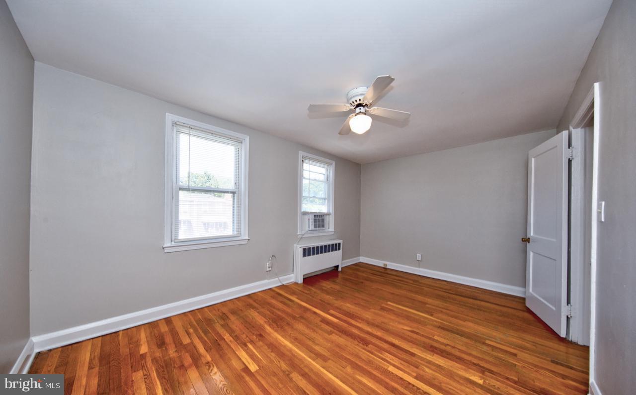 PHILADELPHIA HEIGHTS - Residential