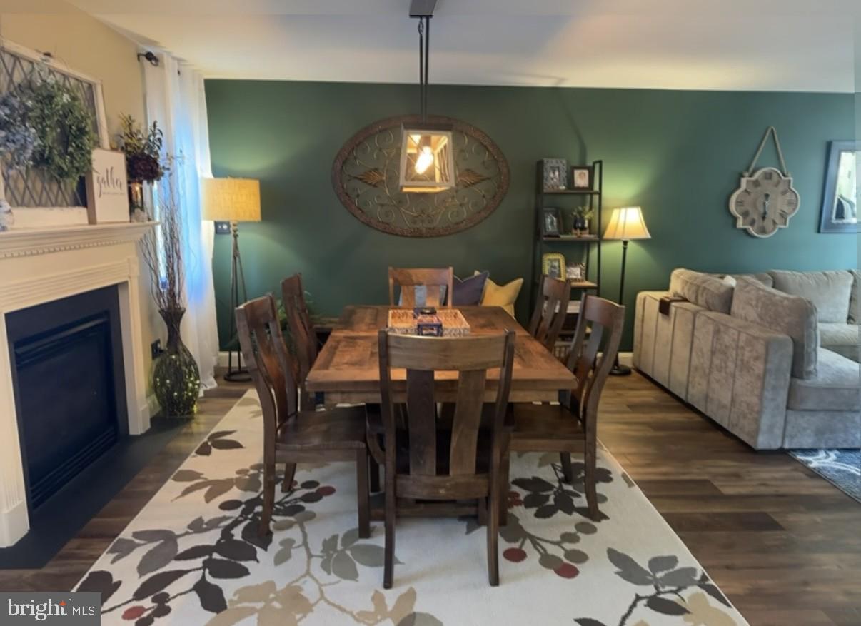 SWEETBRIAR CREEK - Residential