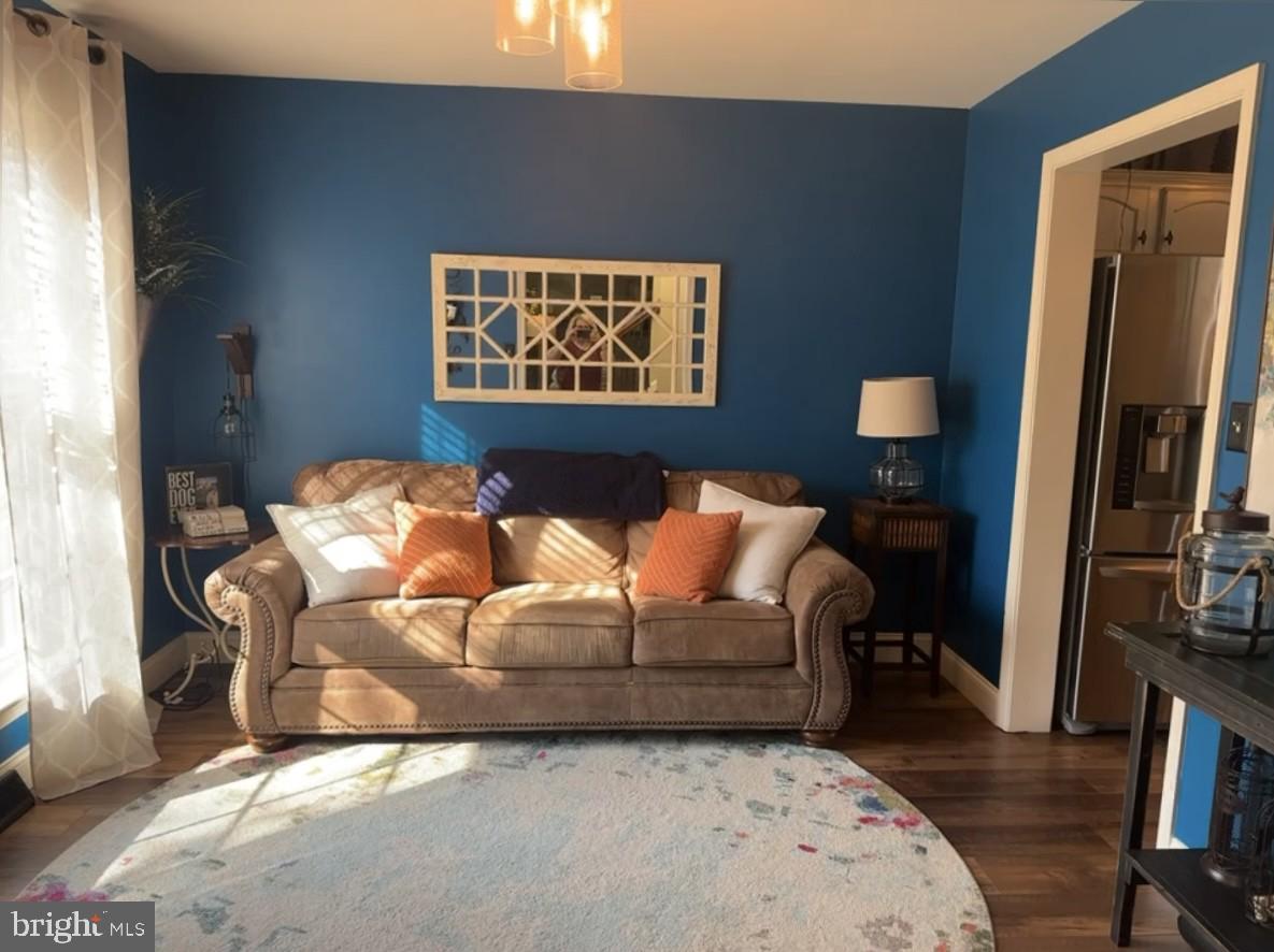 SWEETBRIAR CREEK - Residential