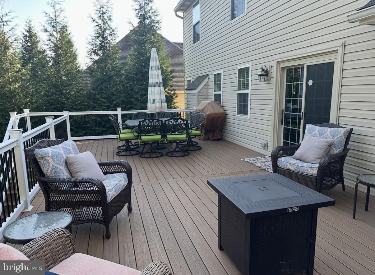 SWEETBRIAR CREEK - Residential