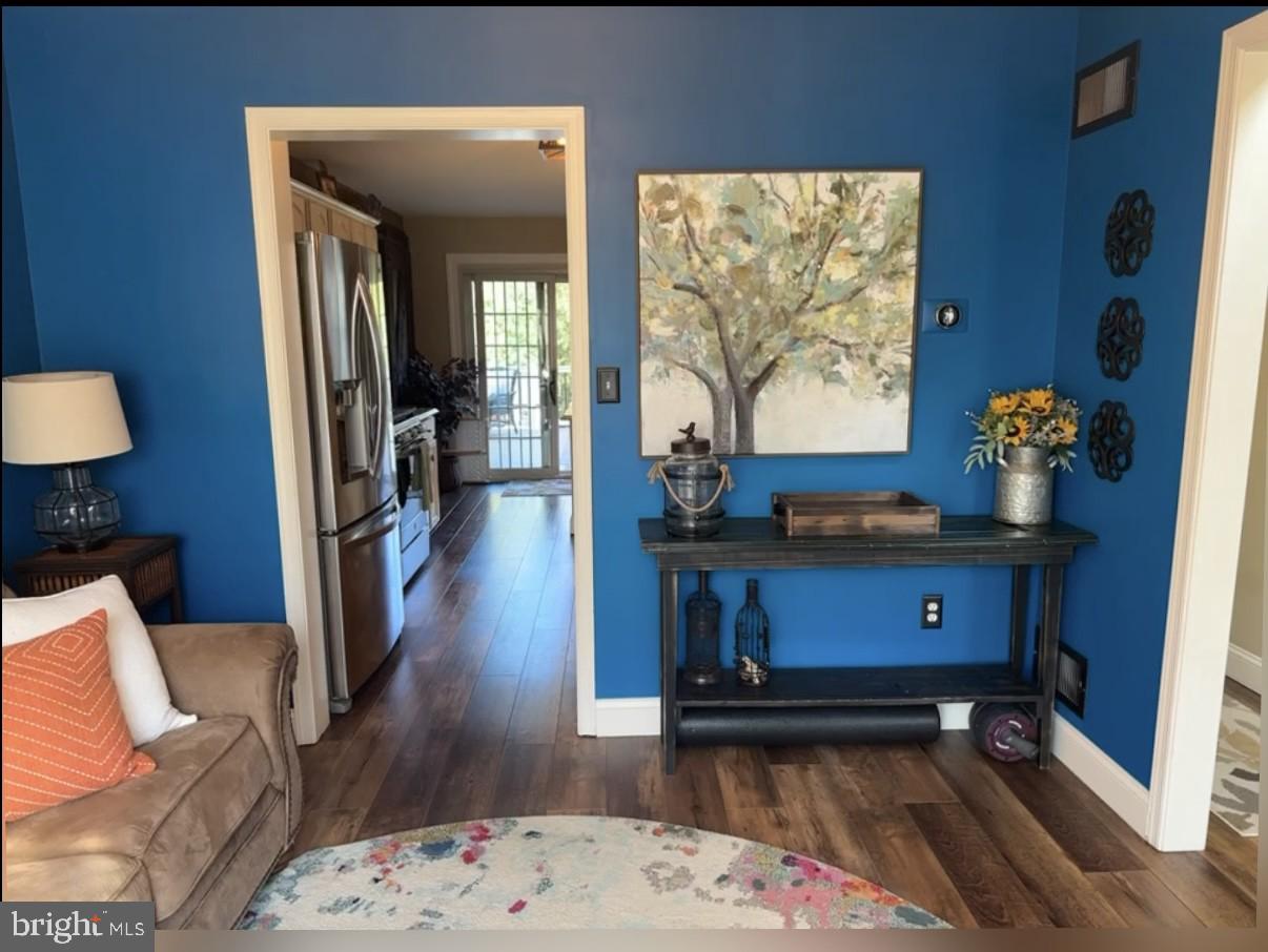 SWEETBRIAR CREEK - Residential