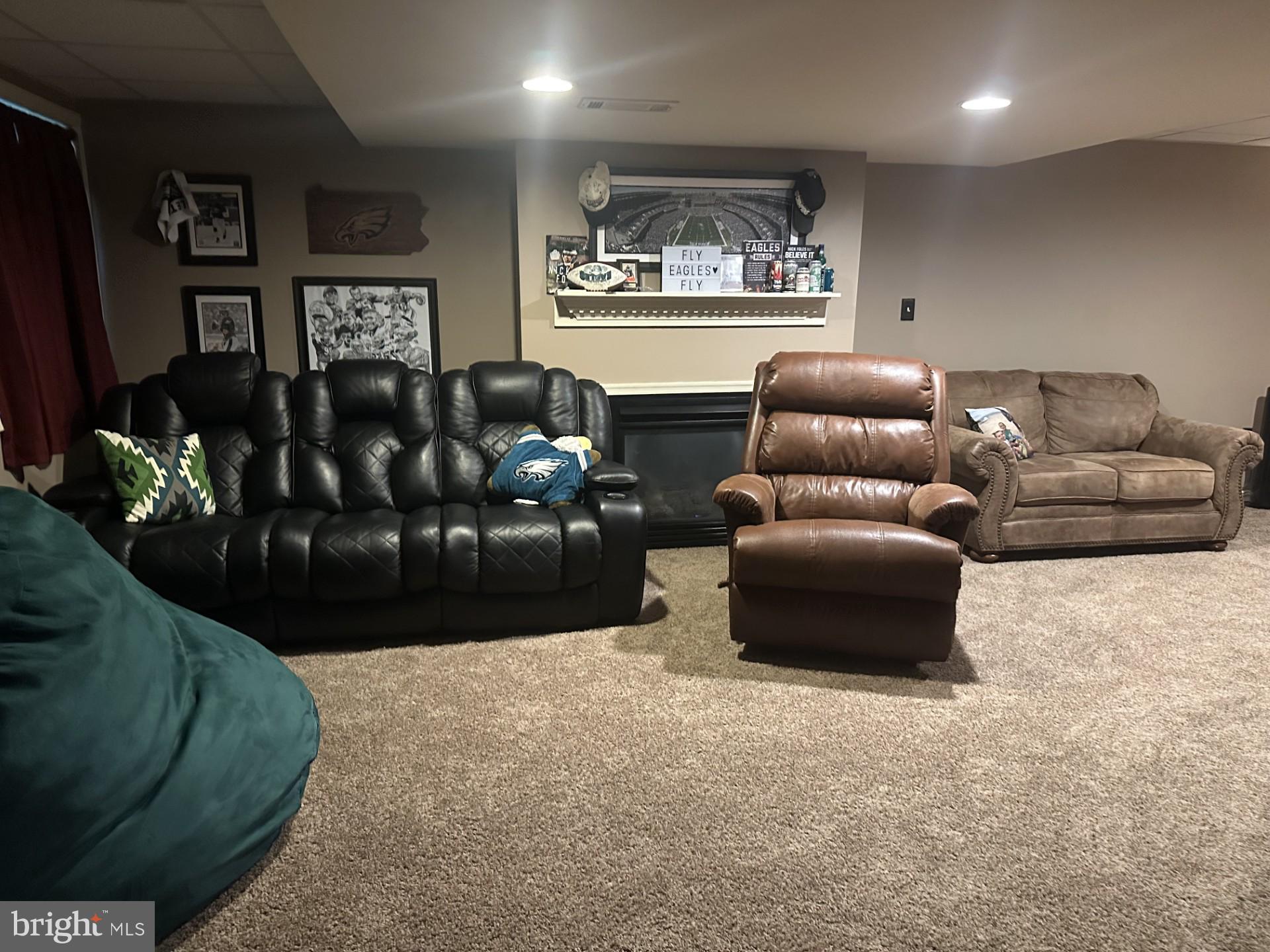 SWEETBRIAR CREEK - Residential