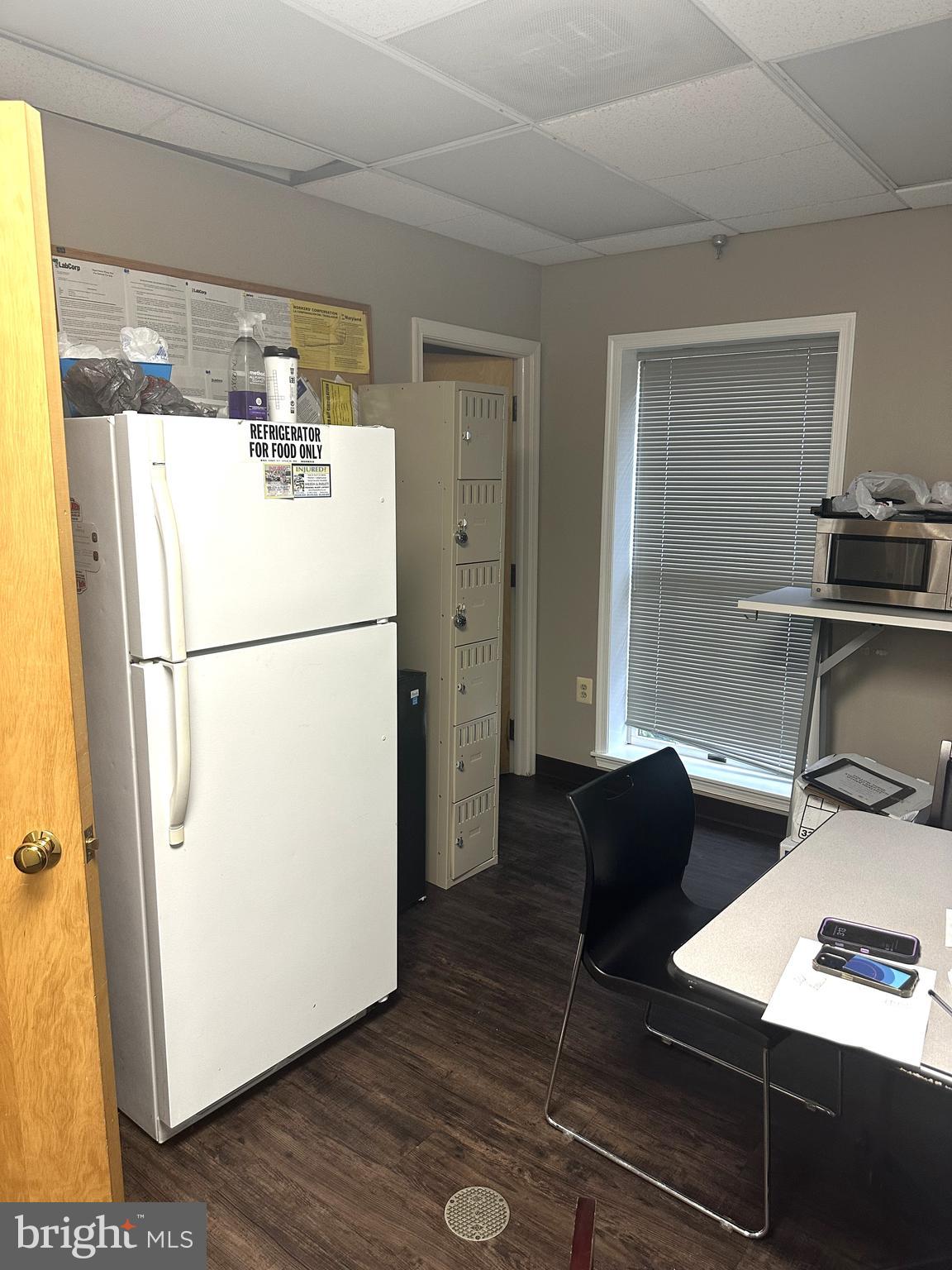 PEMBROOKE SQUARE - Commercial Sale