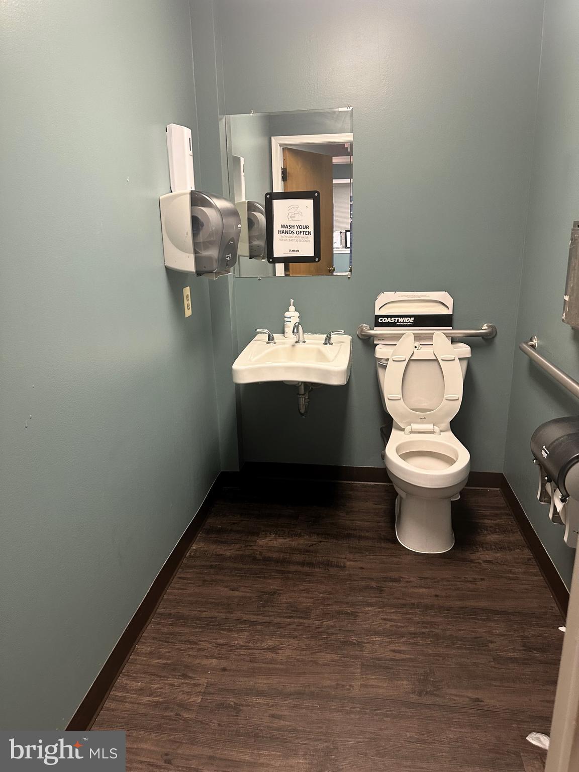 PEMBROOKE SQUARE - Commercial Sale