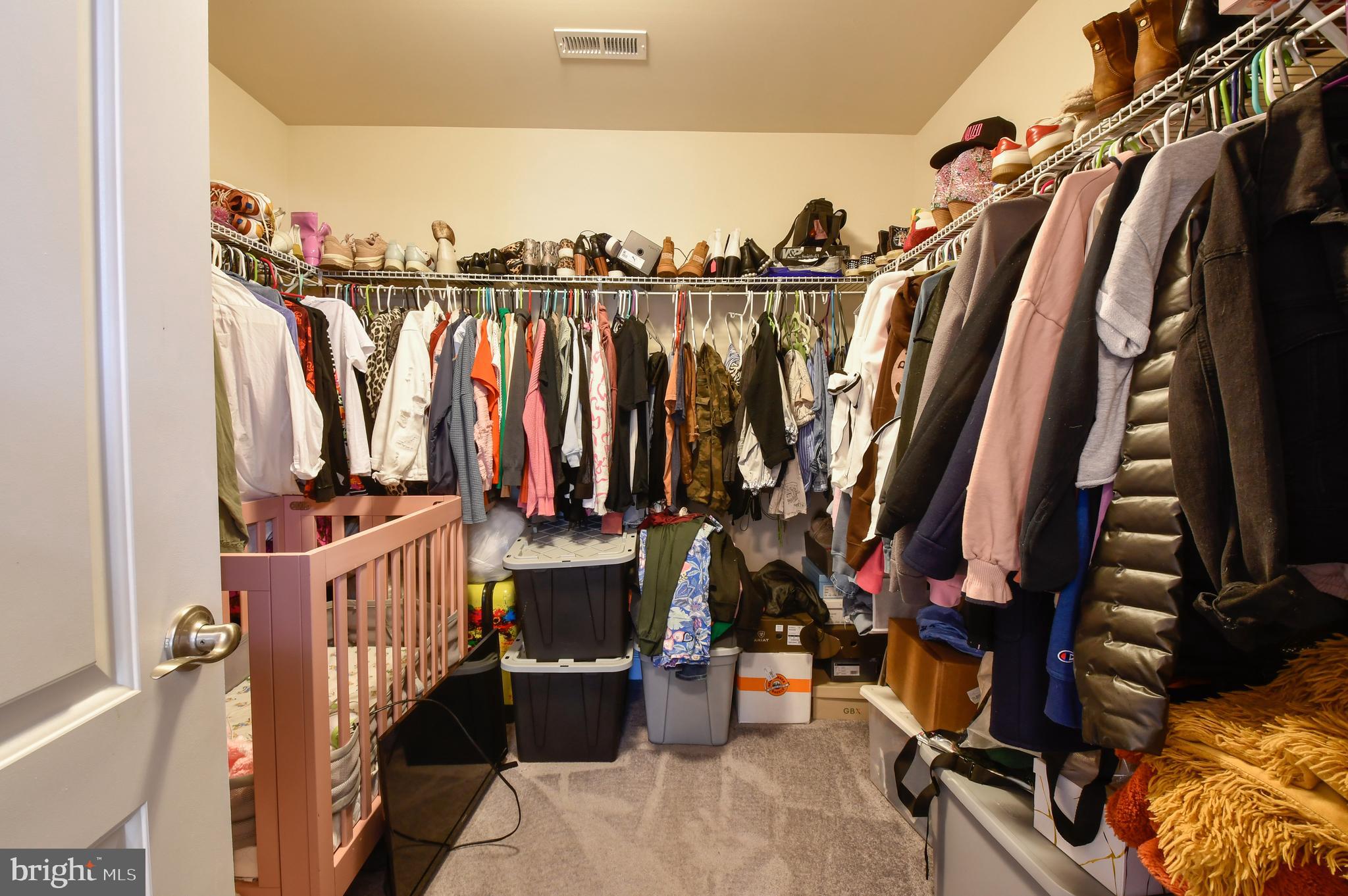 CLASSIC SHORES - Residential