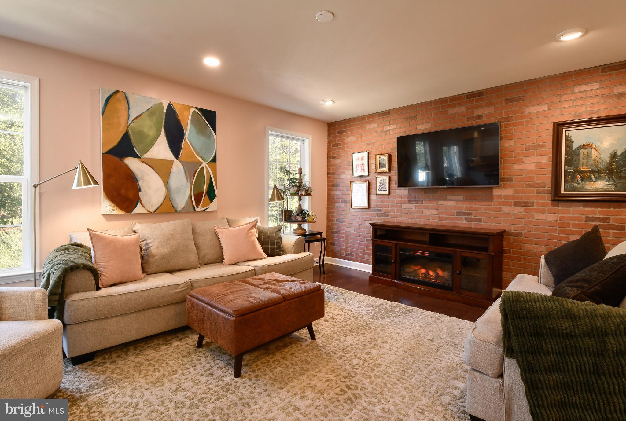 CLASSIC SHORES - Residential