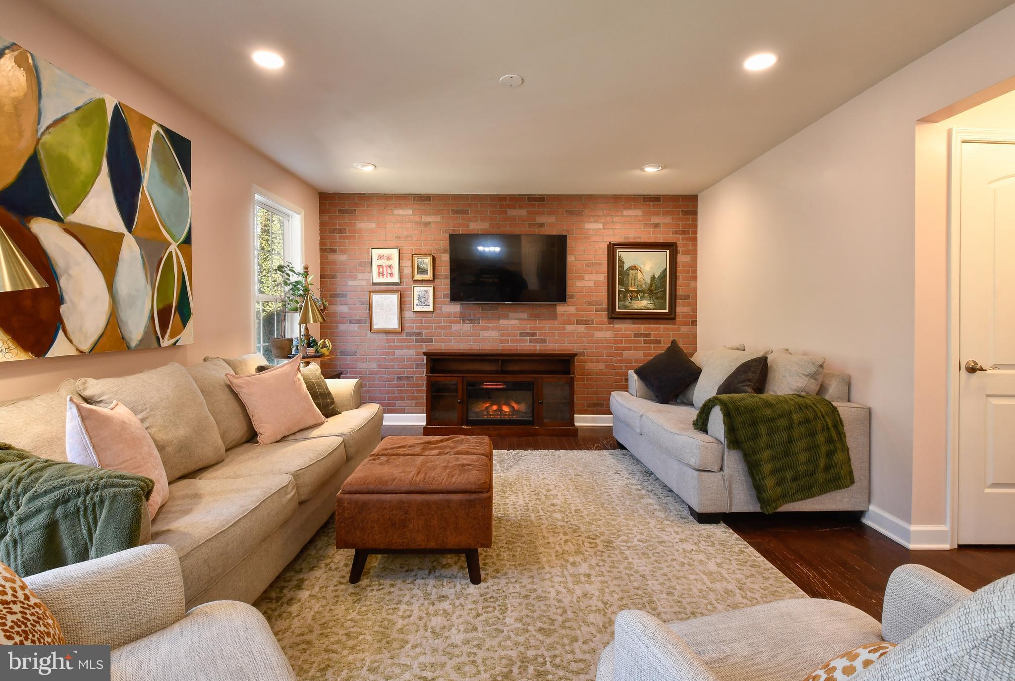 CLASSIC SHORES - Residential