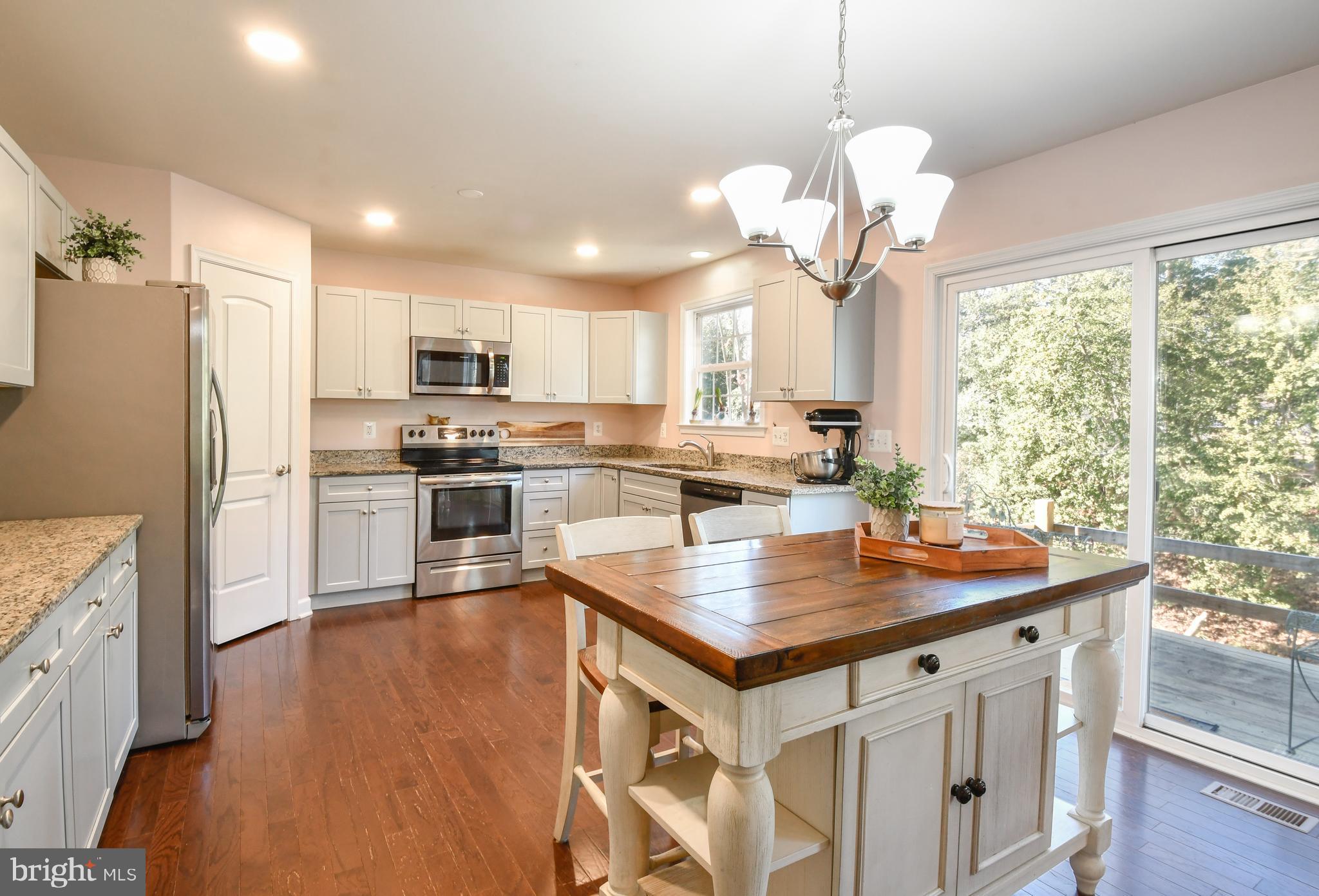 CLASSIC SHORES - Residential