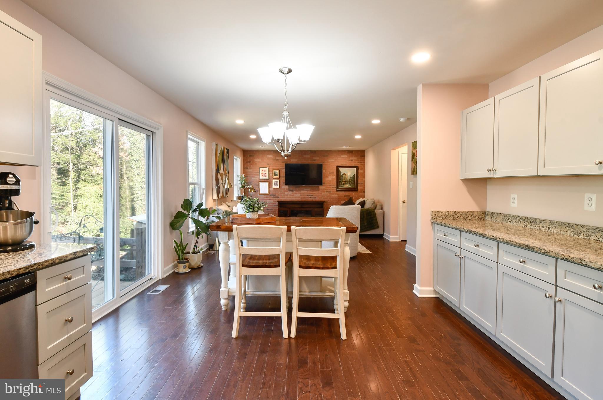 CLASSIC SHORES - Residential