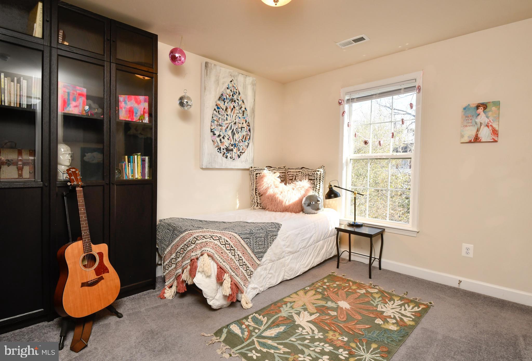 CLASSIC SHORES - Residential