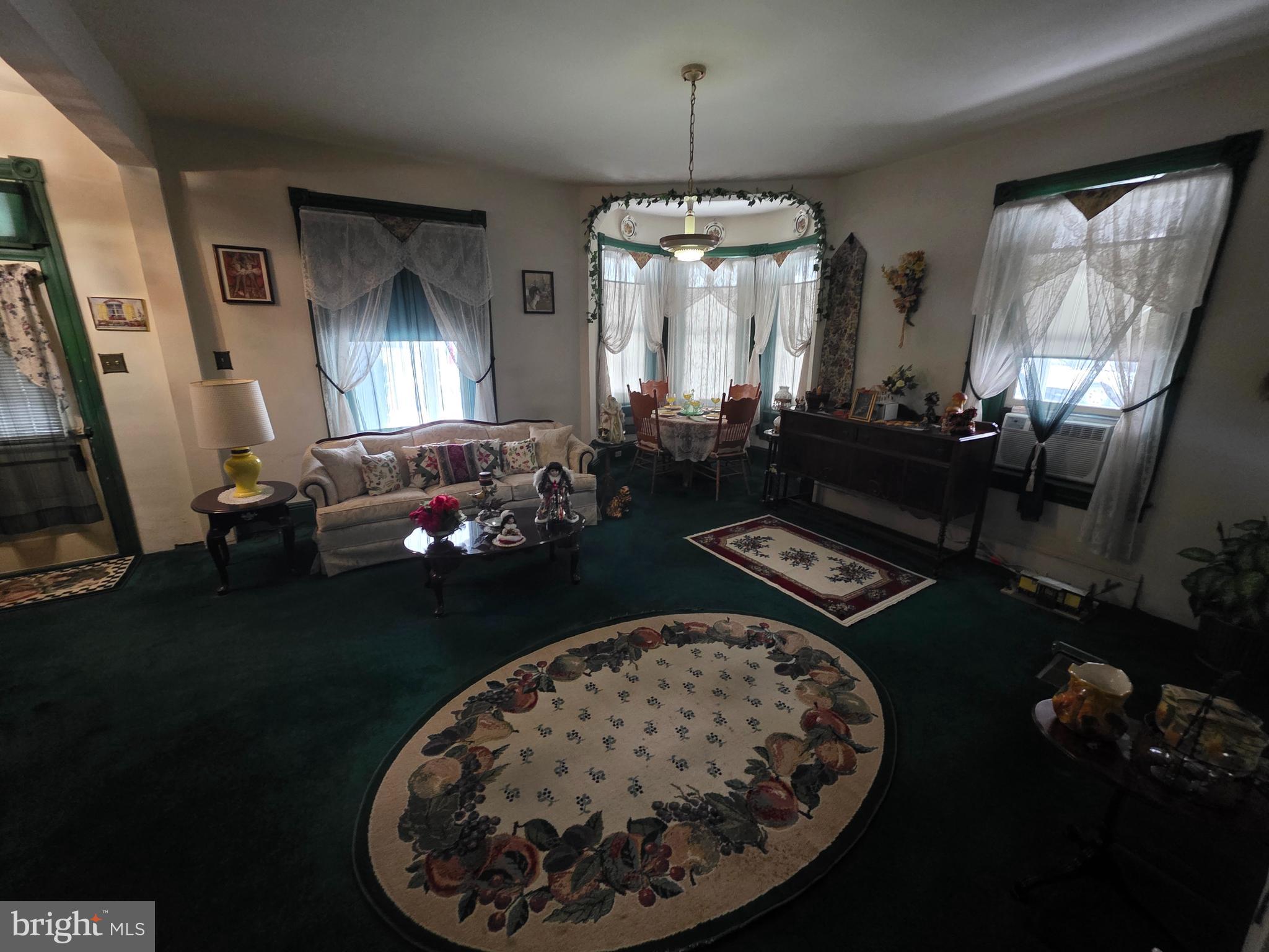 WINDSOR BORO - Residential