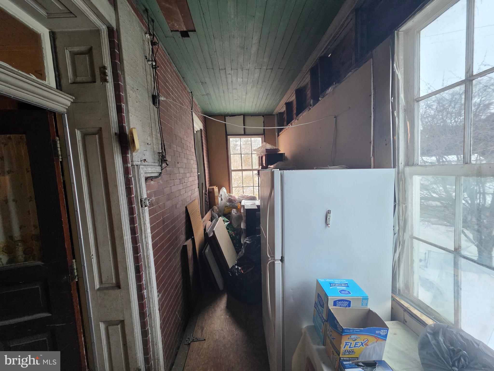 WINDSOR BORO - Residential