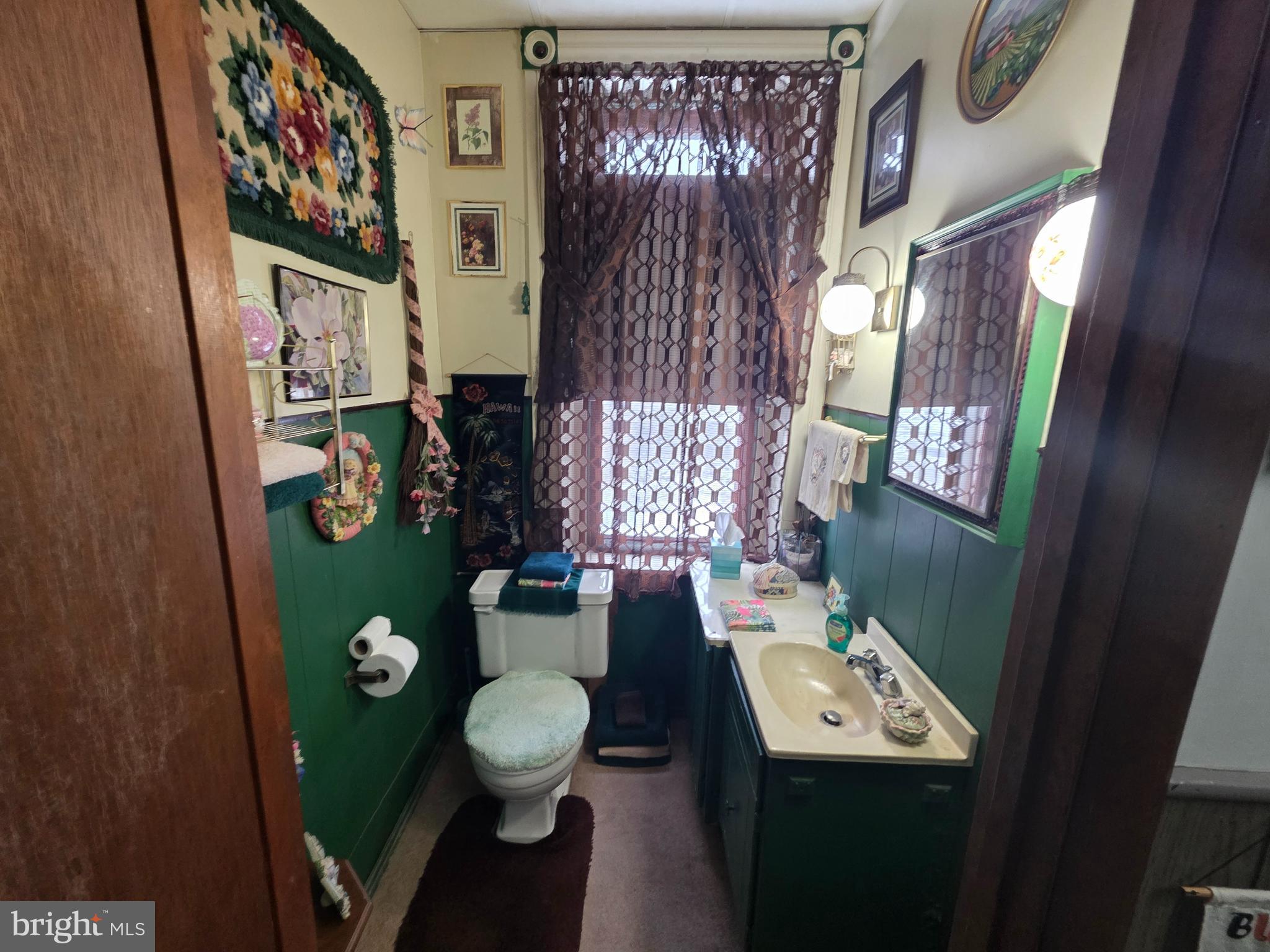 WINDSOR BORO - Residential