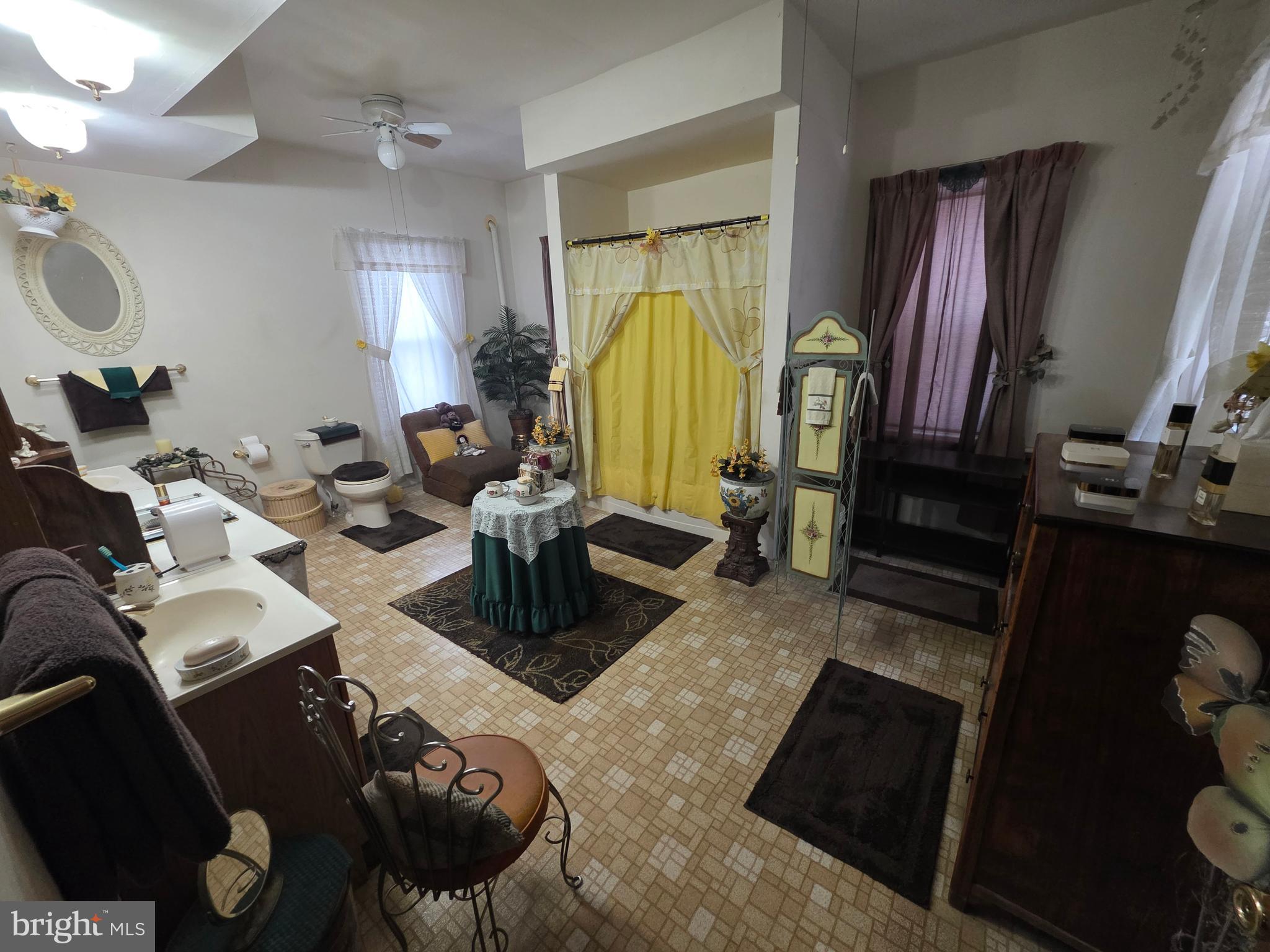 WINDSOR BORO - Residential