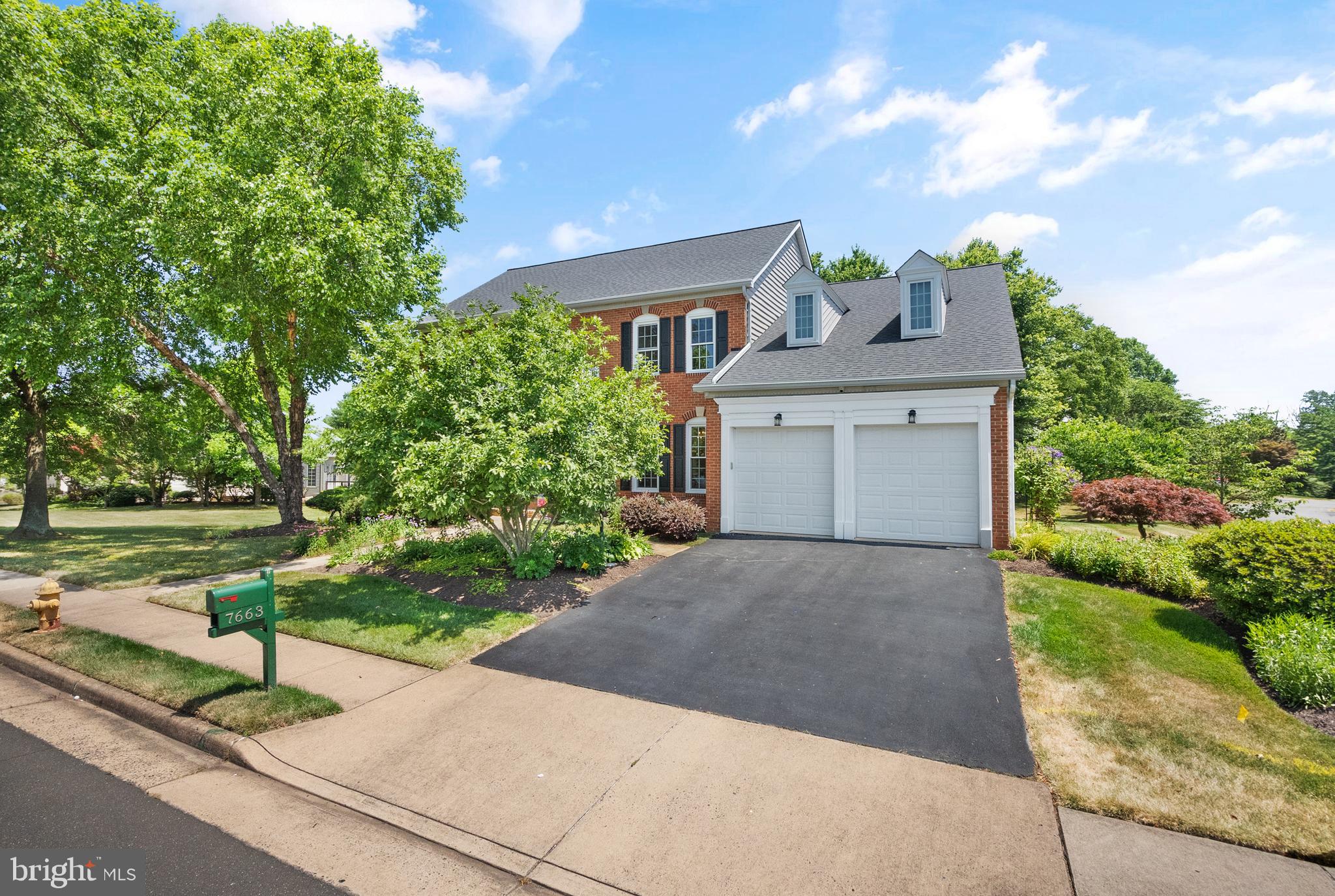 VIRGINIA OAKS - Residential