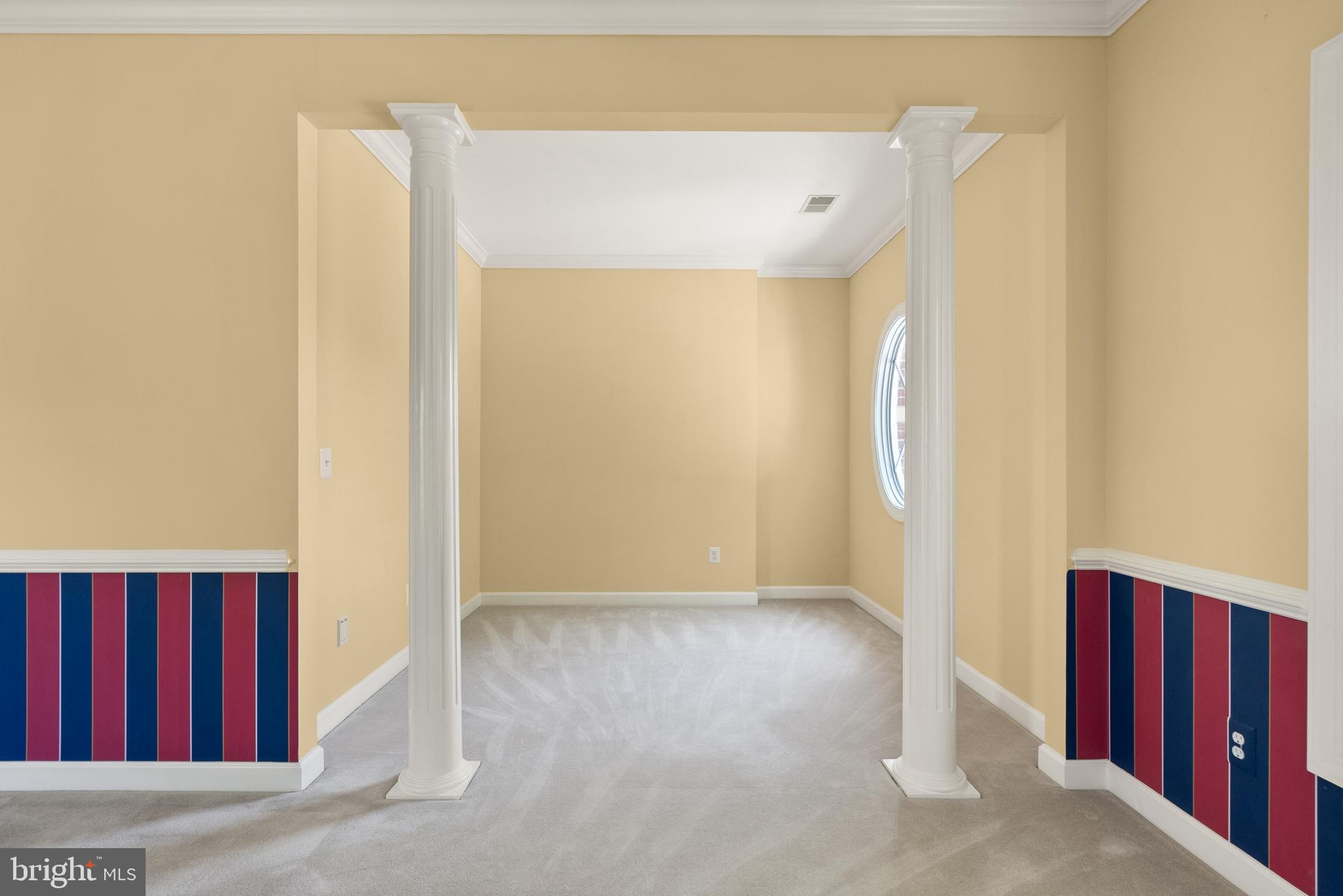 VIRGINIA OAKS - Residential