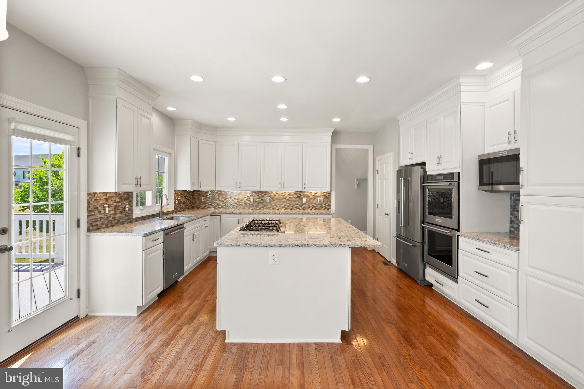 VIRGINIA OAKS - Residential