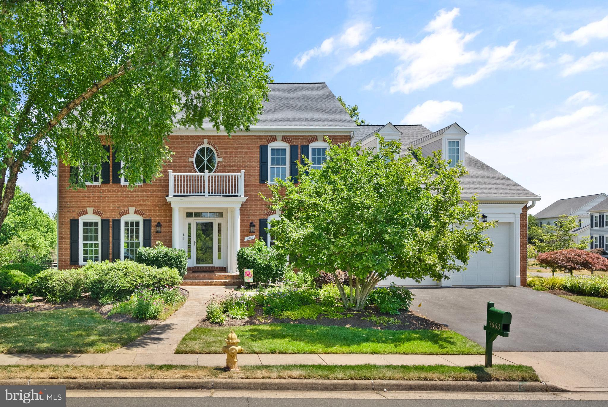 VIRGINIA OAKS - Residential