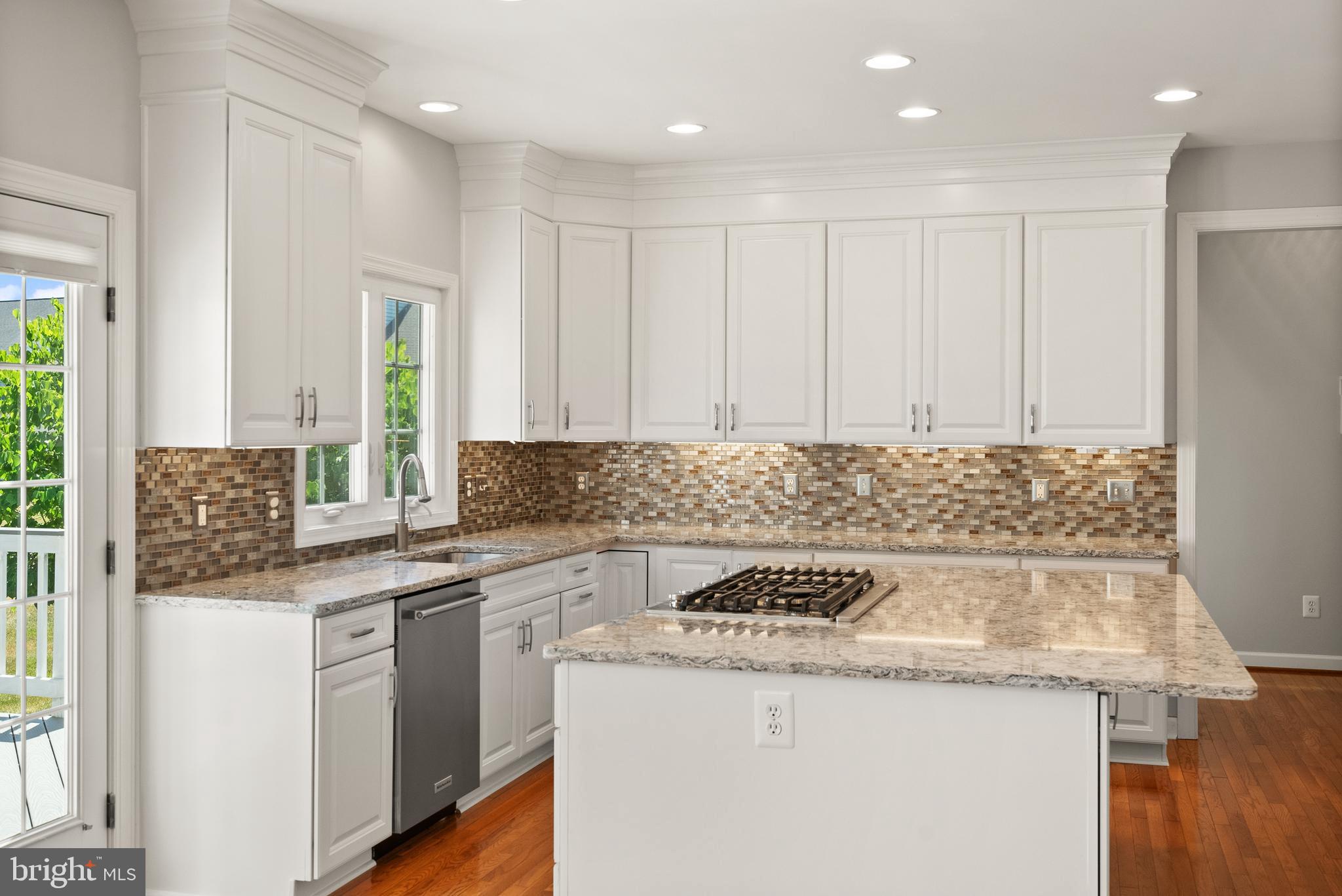 VIRGINIA OAKS - Residential