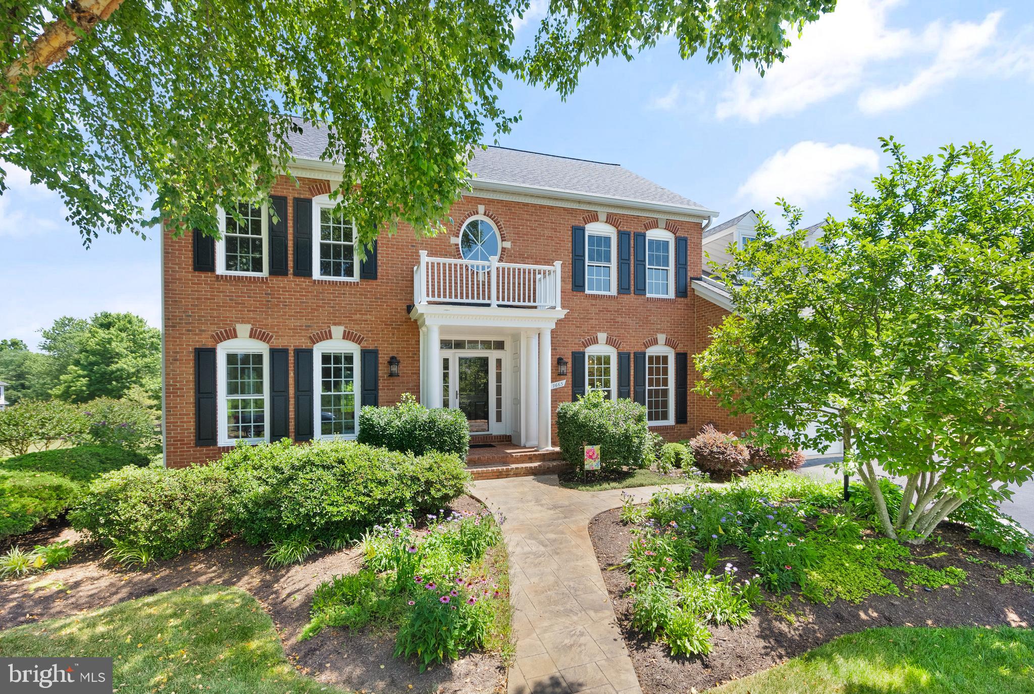 VIRGINIA OAKS - Residential