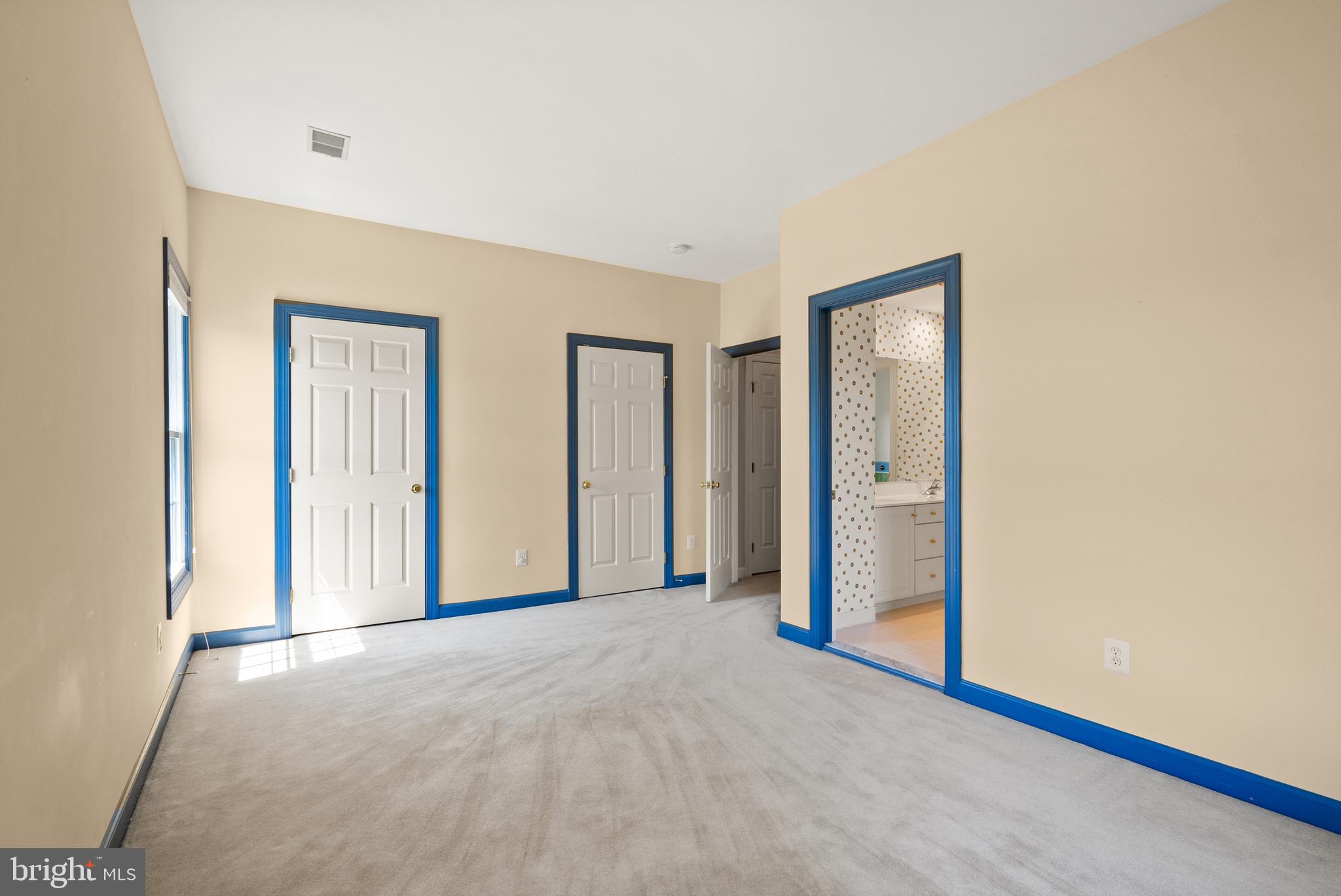 VIRGINIA OAKS - Residential