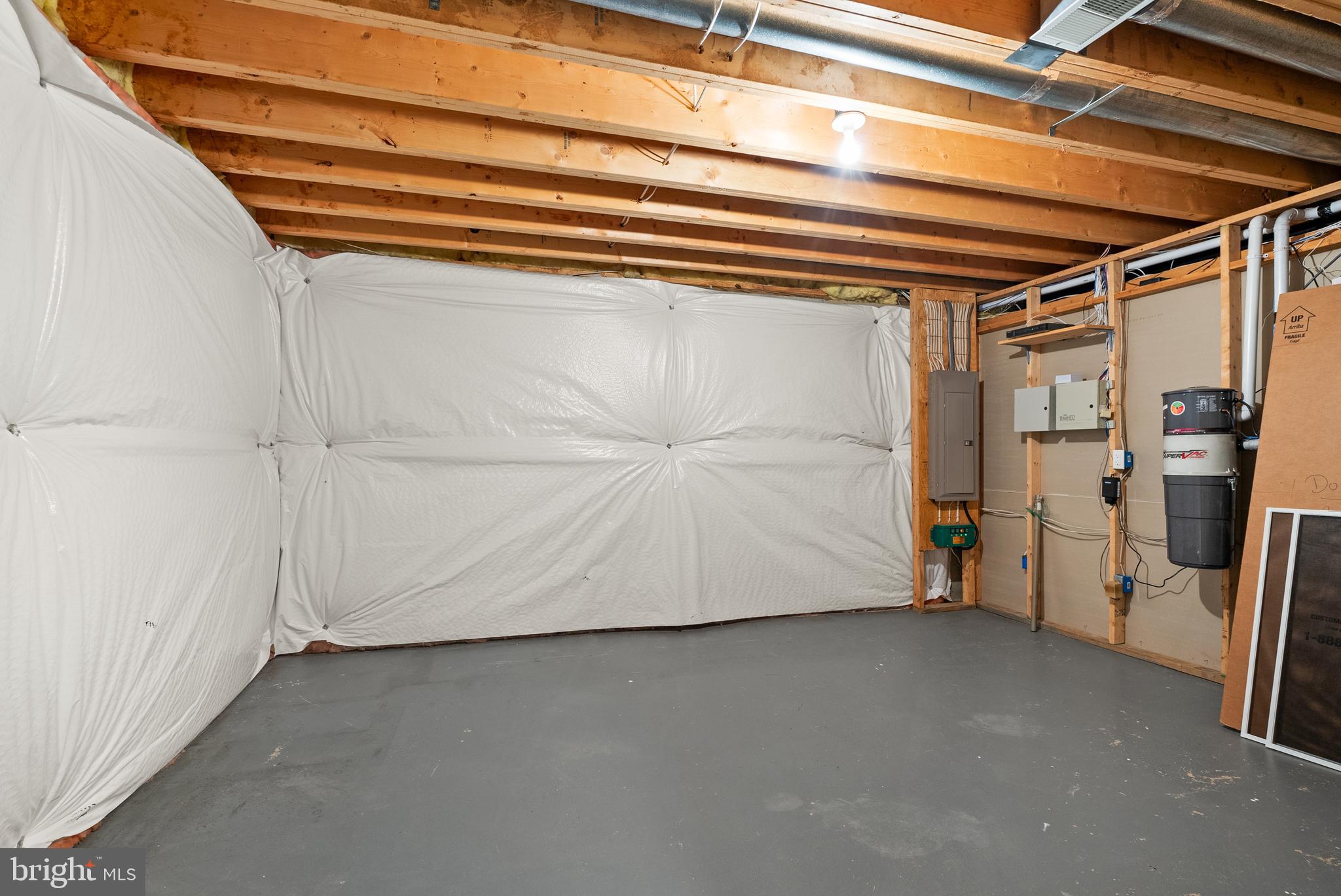 VIRGINIA OAKS - Residential