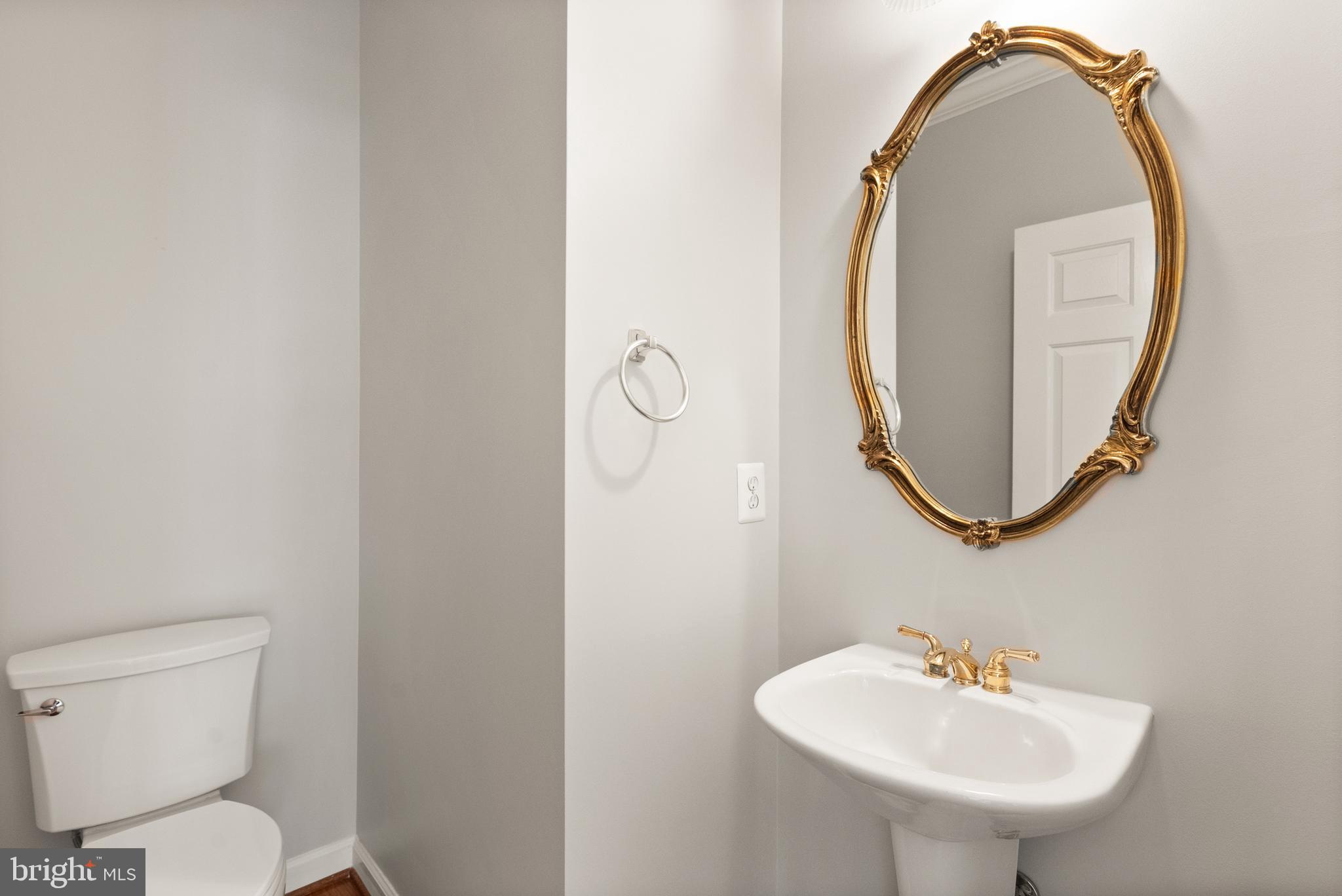 VIRGINIA OAKS - Residential