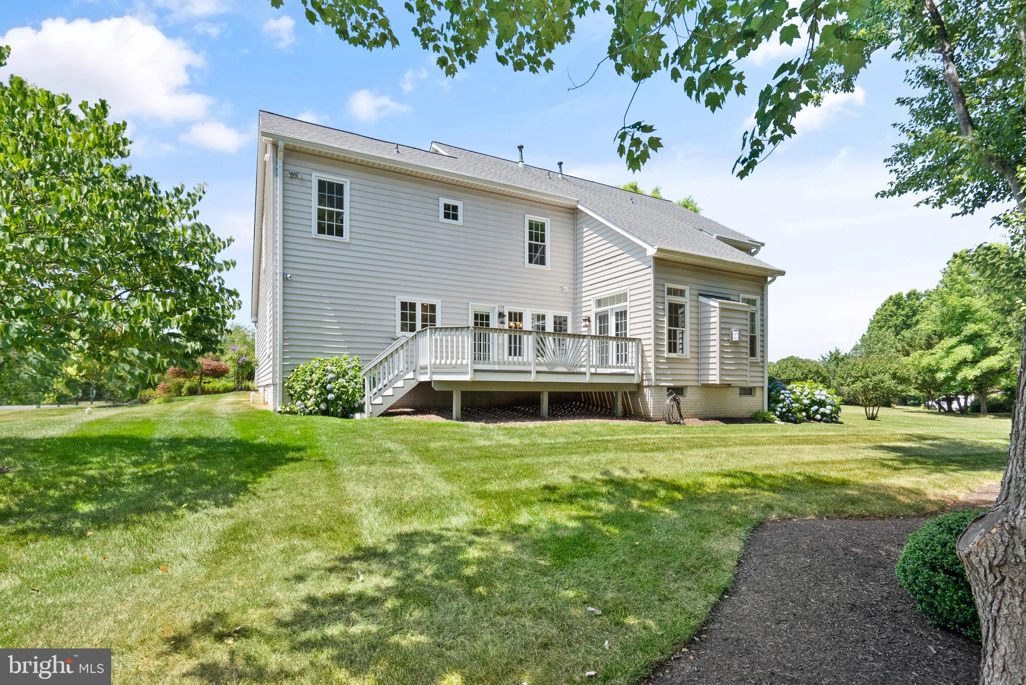 VIRGINIA OAKS - Residential