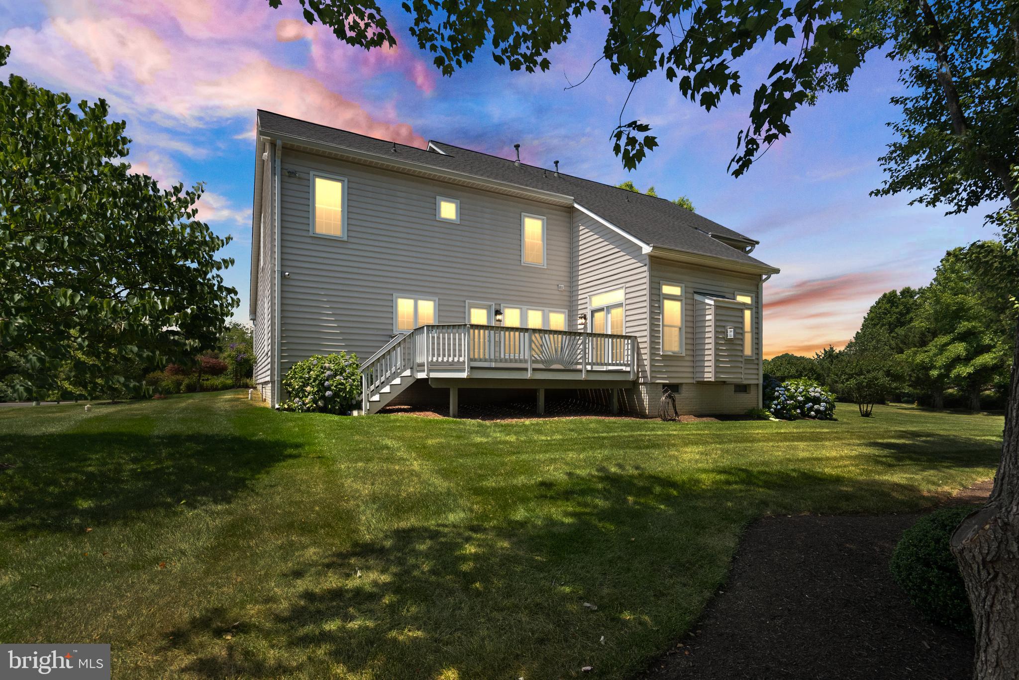 VIRGINIA OAKS - Residential