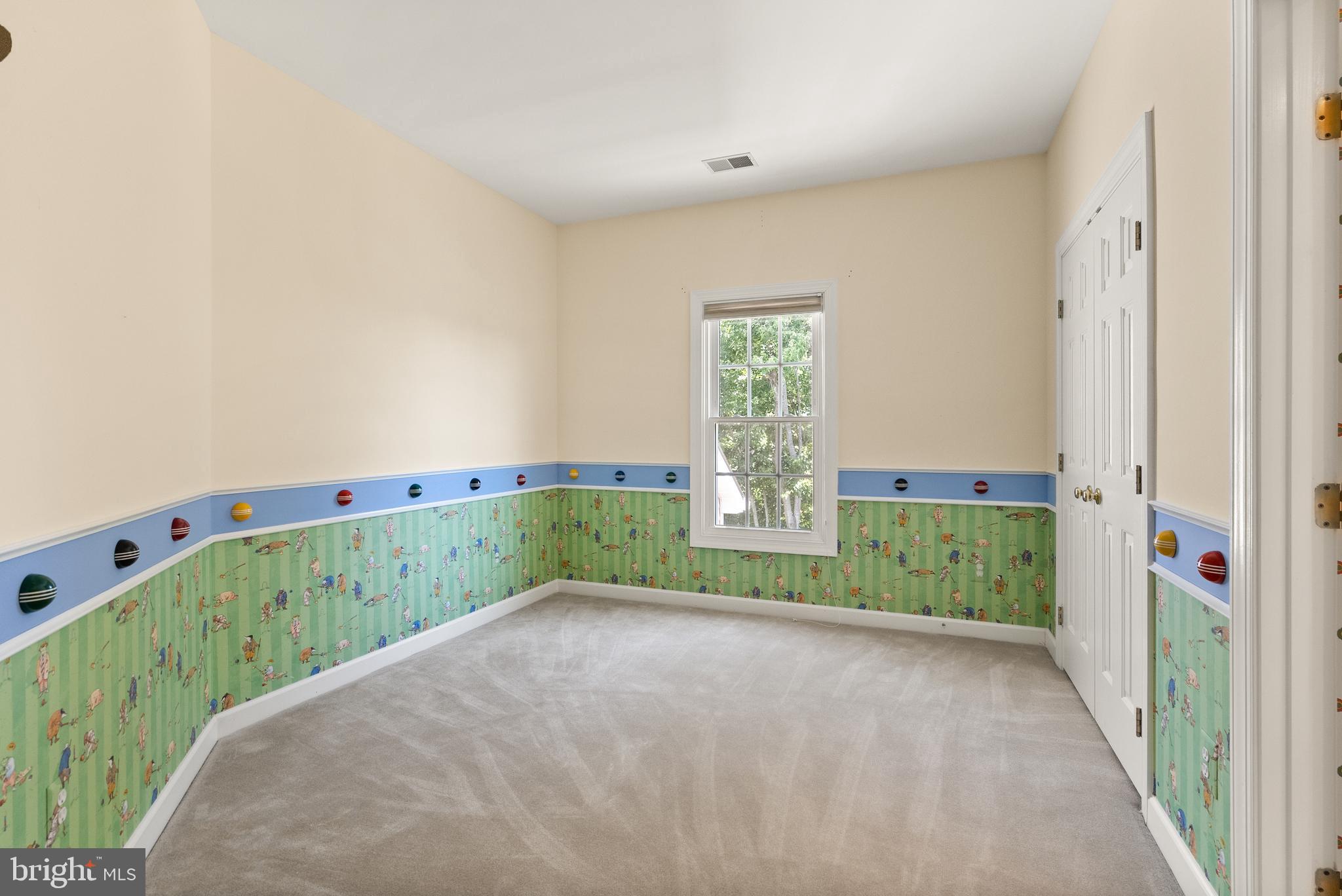 VIRGINIA OAKS - Residential