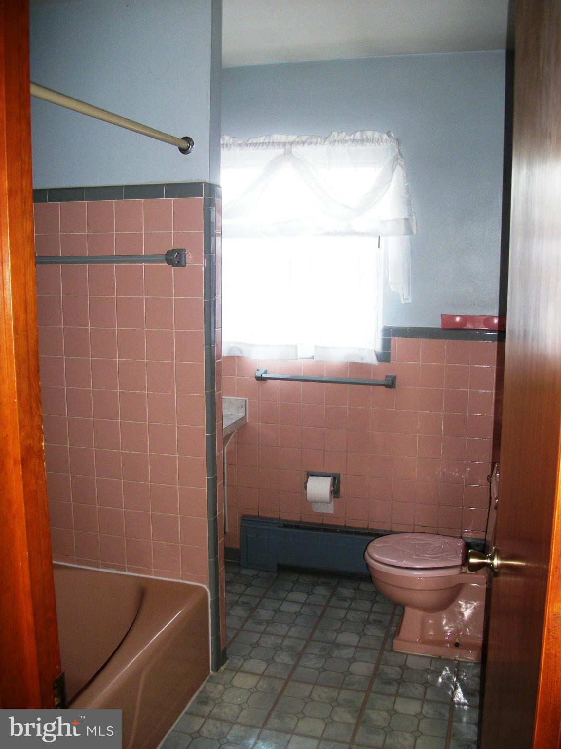 SOUTHGATE - Residential Lease