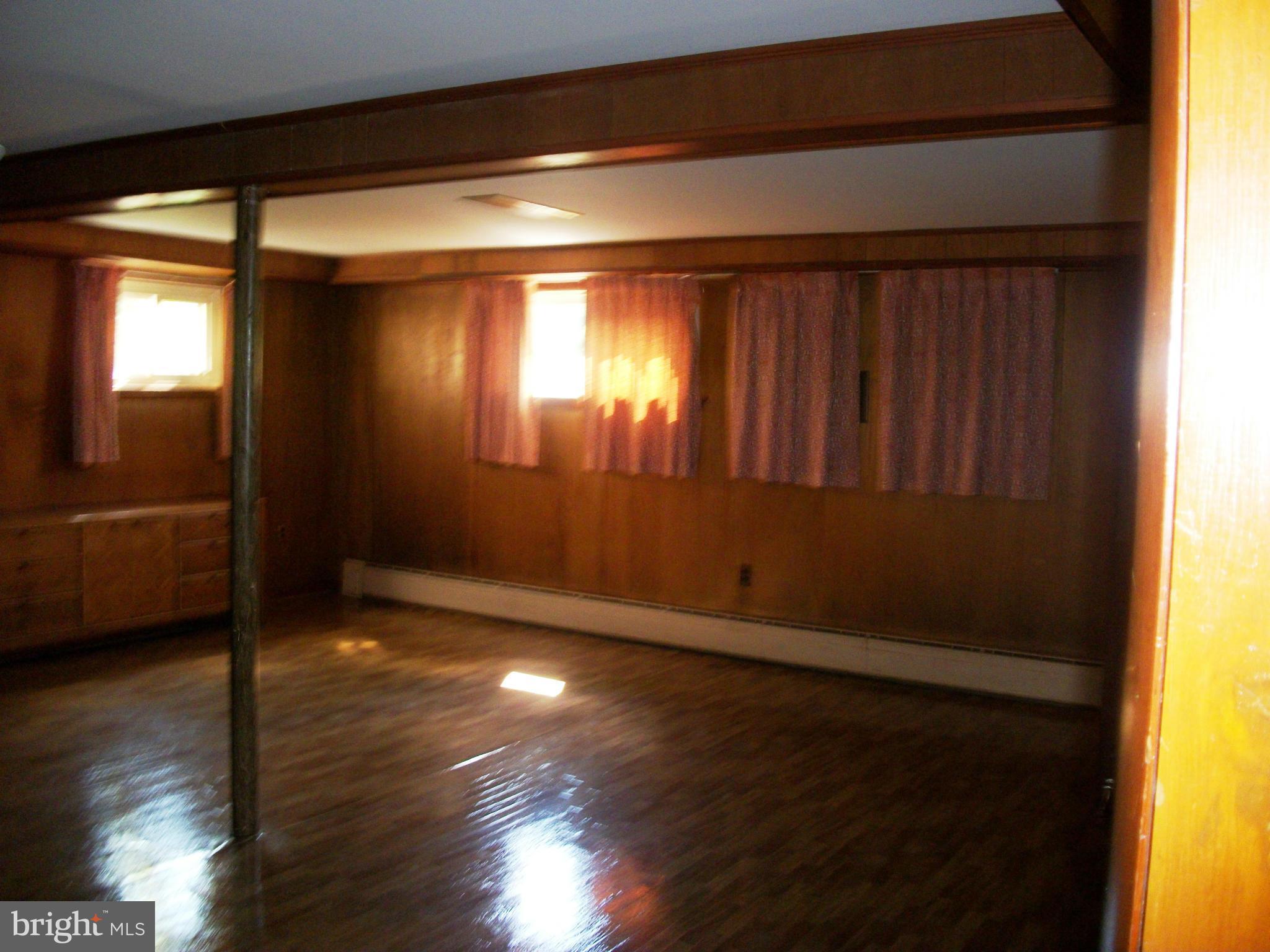 SOUTHGATE - Residential Lease