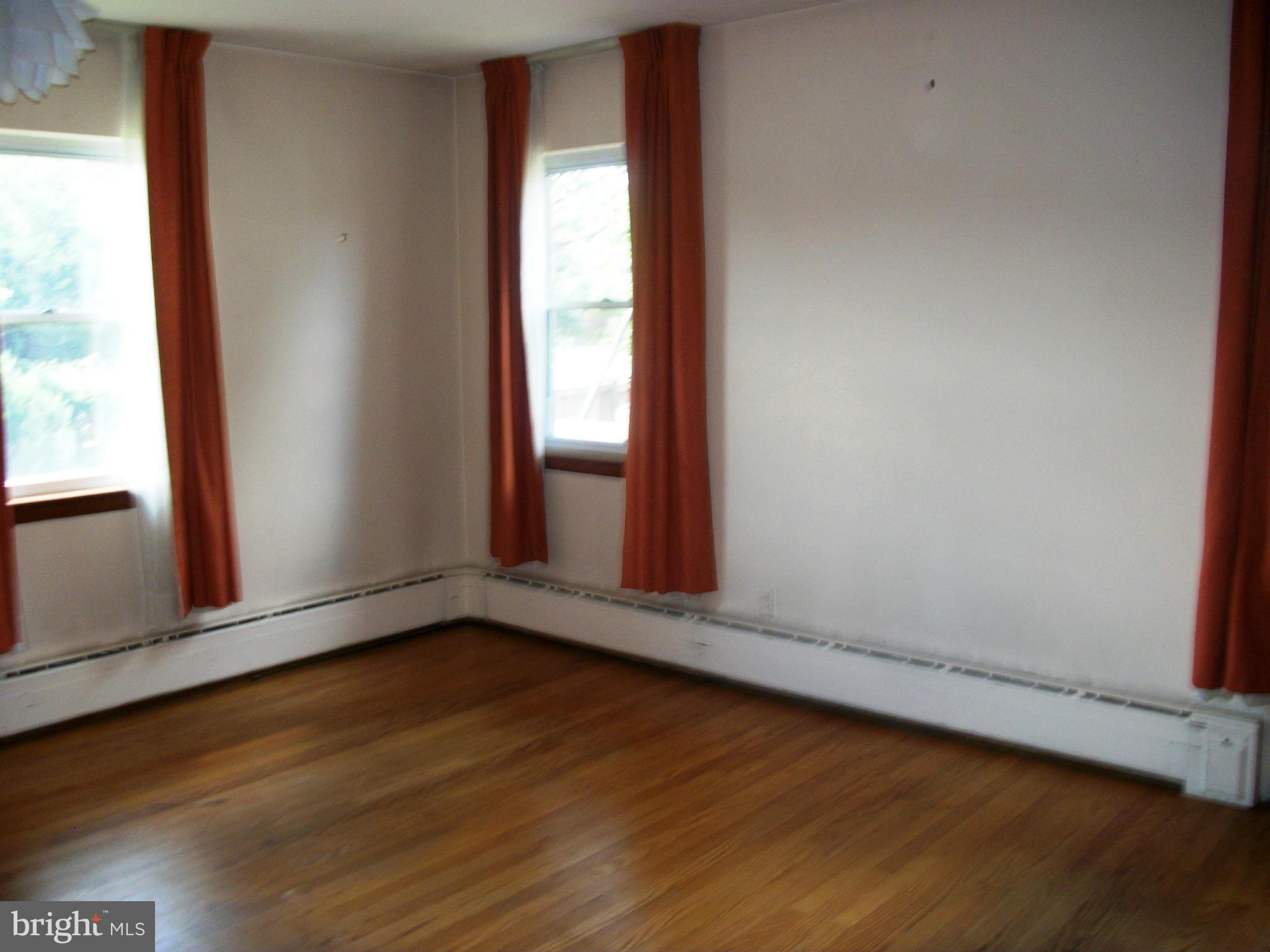 SOUTHGATE - Residential Lease