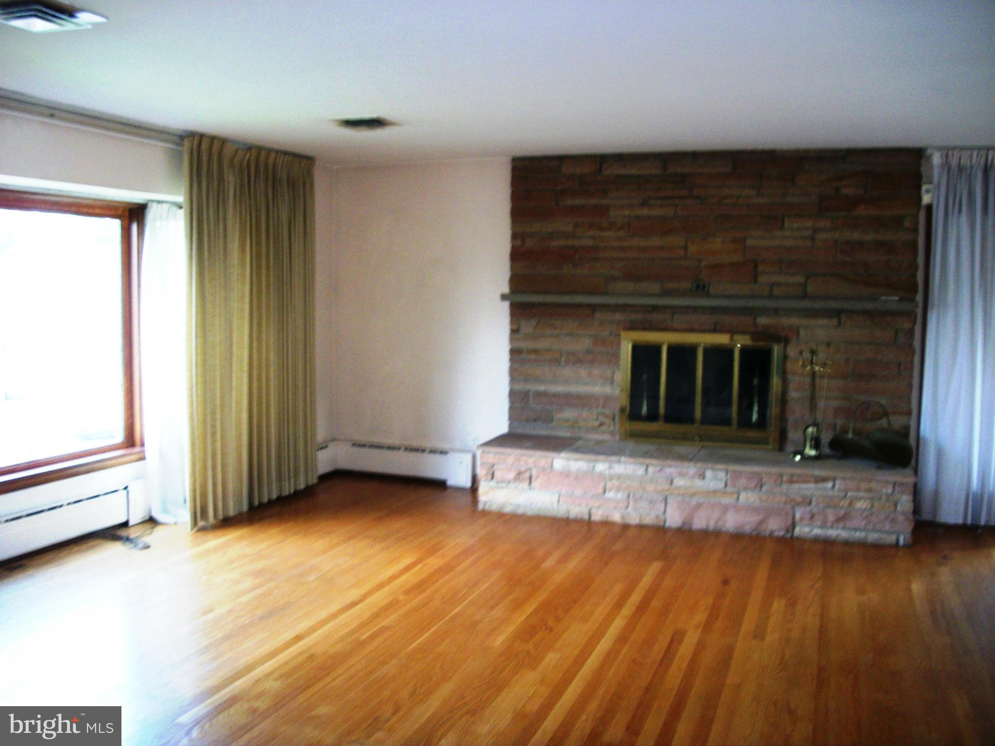 SOUTHGATE - Residential Lease