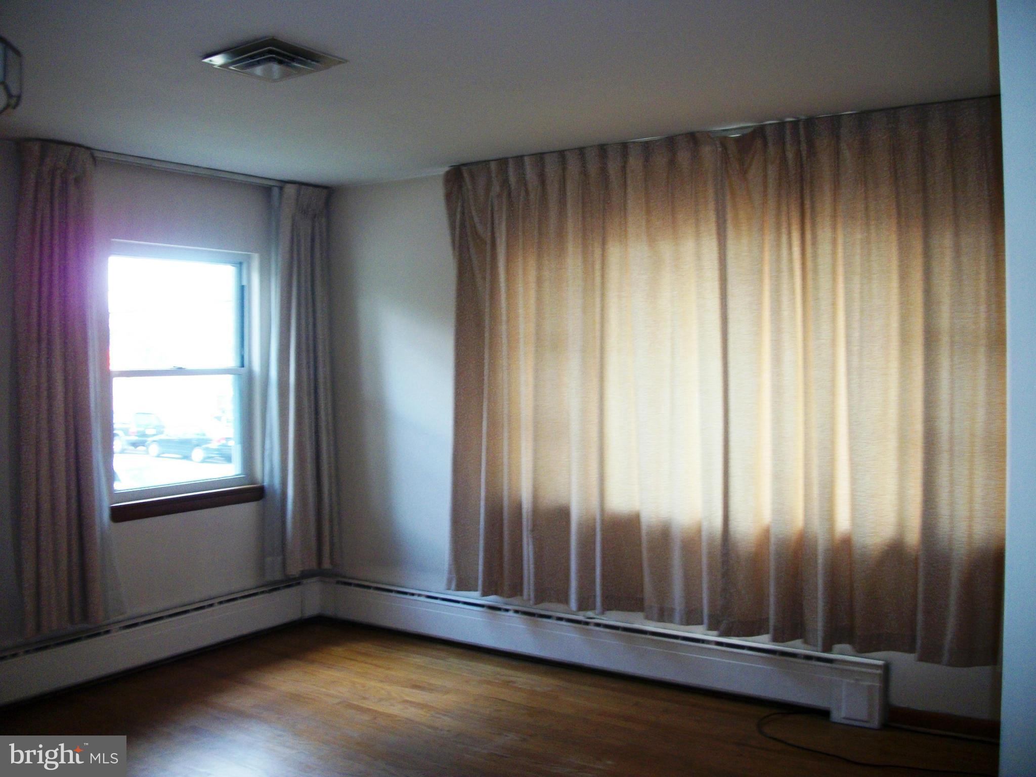 SOUTHGATE - Residential Lease