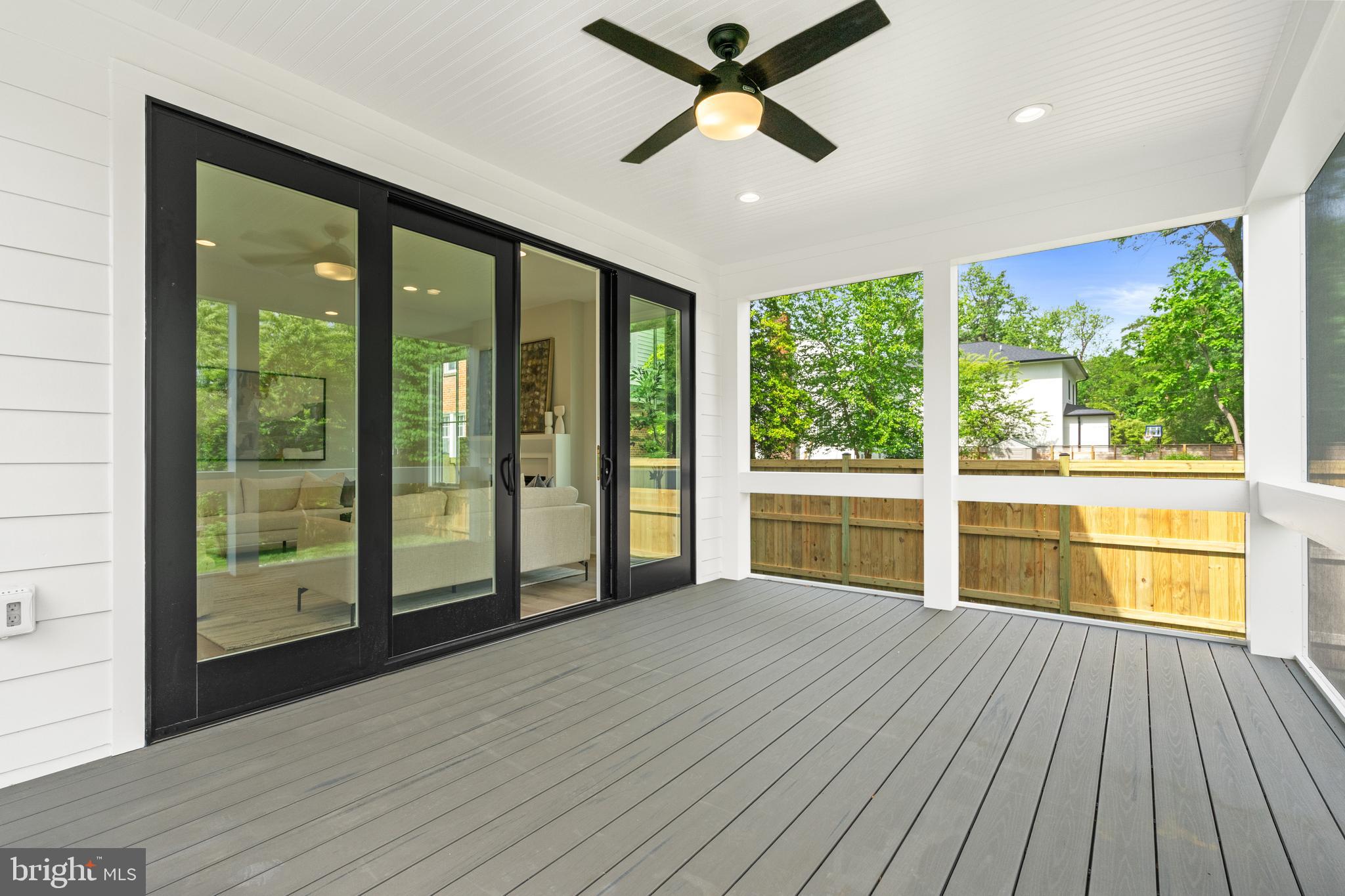 ADDISON HEIGHTS - Residential