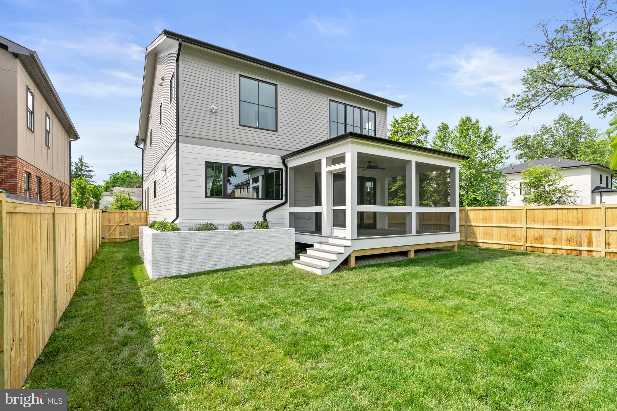 ADDISON HEIGHTS - Residential