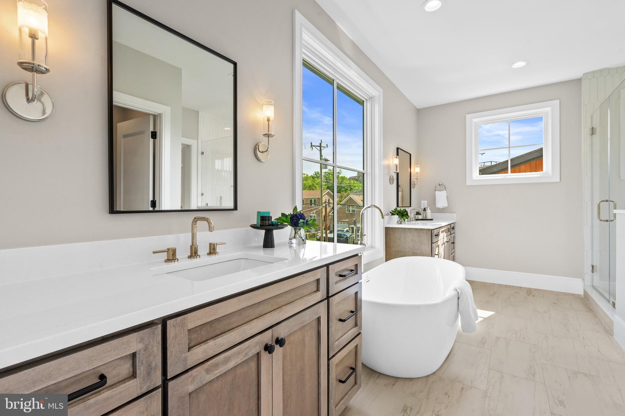 ADDISON HEIGHTS - Residential