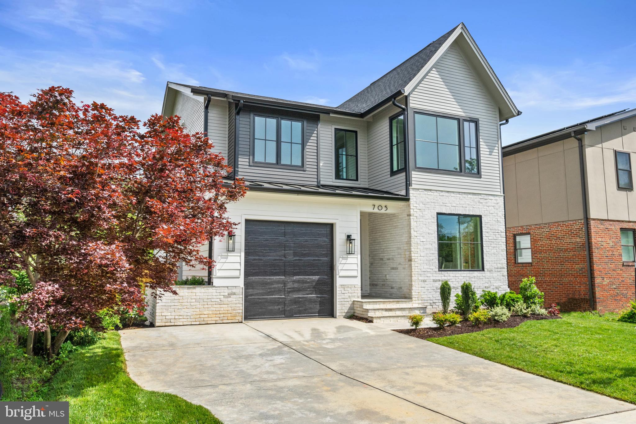 ADDISON HEIGHTS - Residential