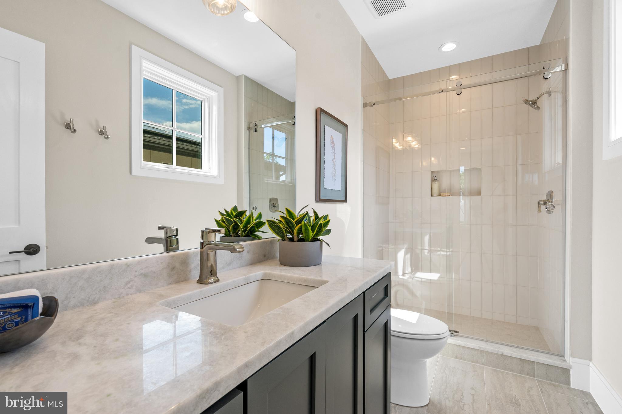 ADDISON HEIGHTS - Residential