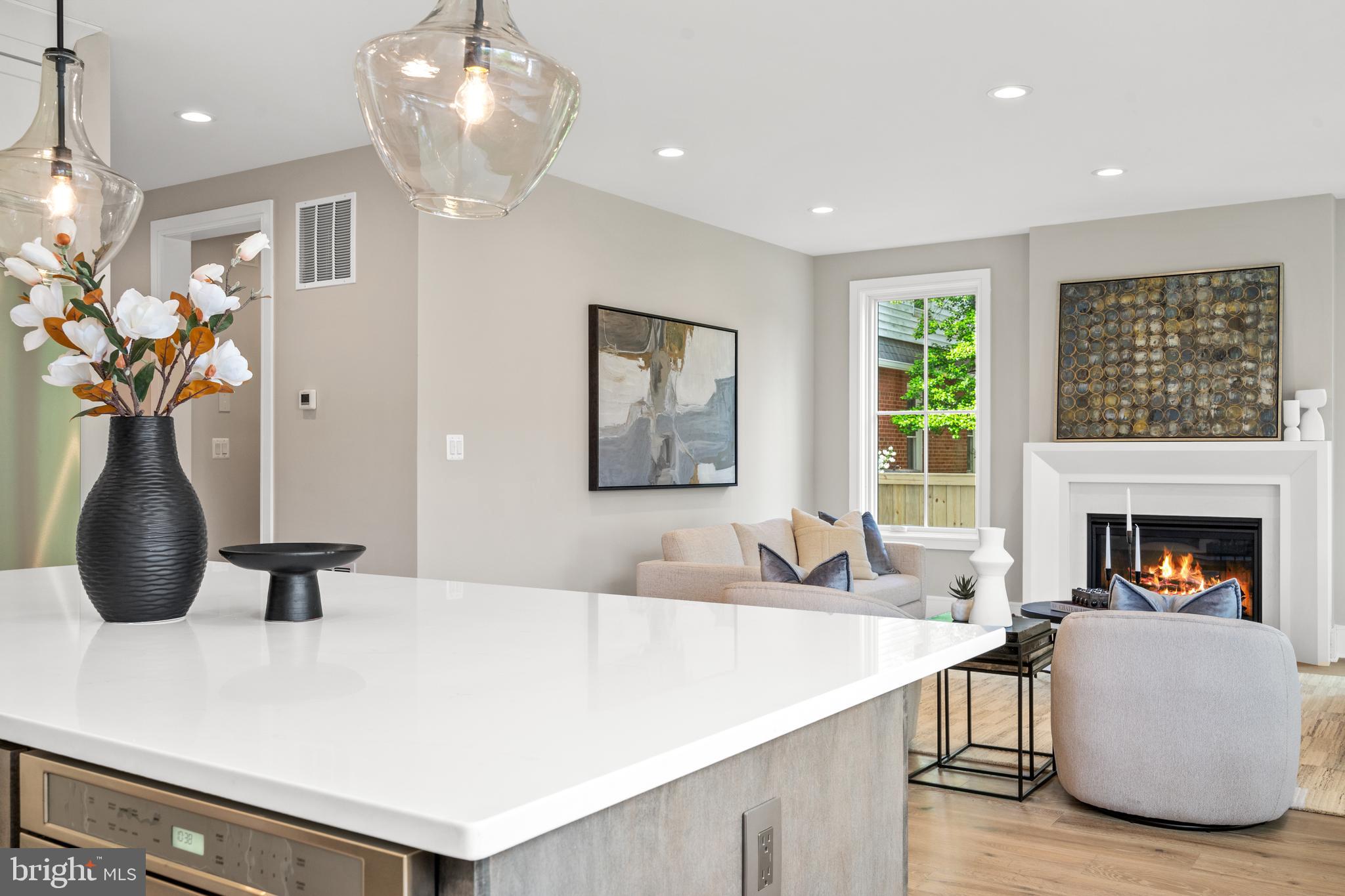 ADDISON HEIGHTS - Residential